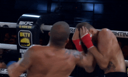 Vo si thang knock-out doi thu bang 3 cu dam hinh anh