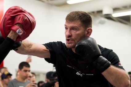 Nhung vo si UFC co the chuyen sang thi dau quyen anh hinh anh