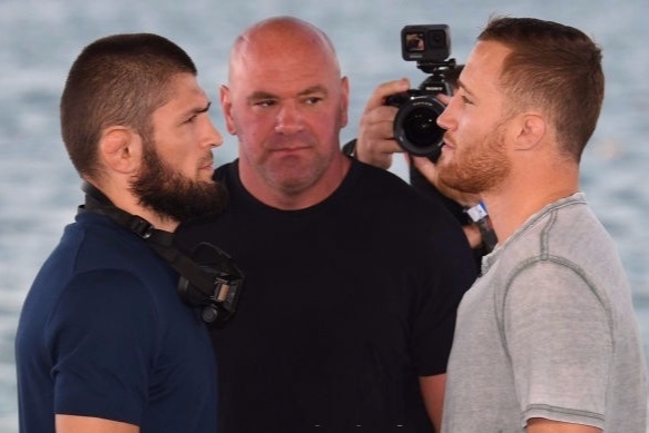 Gaethje tra lai dai tam thoi trong buoi cham mat Khabib hinh anh