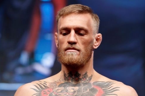 McGregor thua nhan dung don sai luat voi Khabib hinh anh