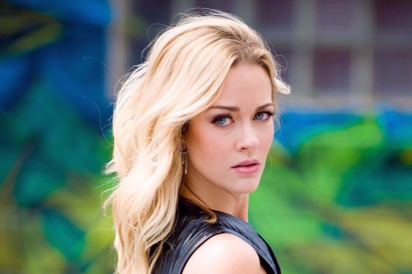 Cuu vo si MMA sap lam nu binh luan vien tai UFC hinh anh