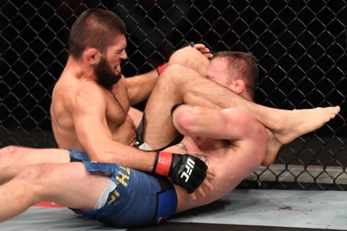 Nhung khoanh khac an tuong trong tran Khabib ha Gaethje hinh anh