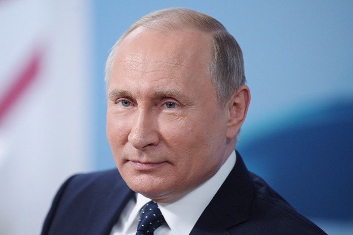 Tong thong Putin se gap chuc mung Khabib hinh anh