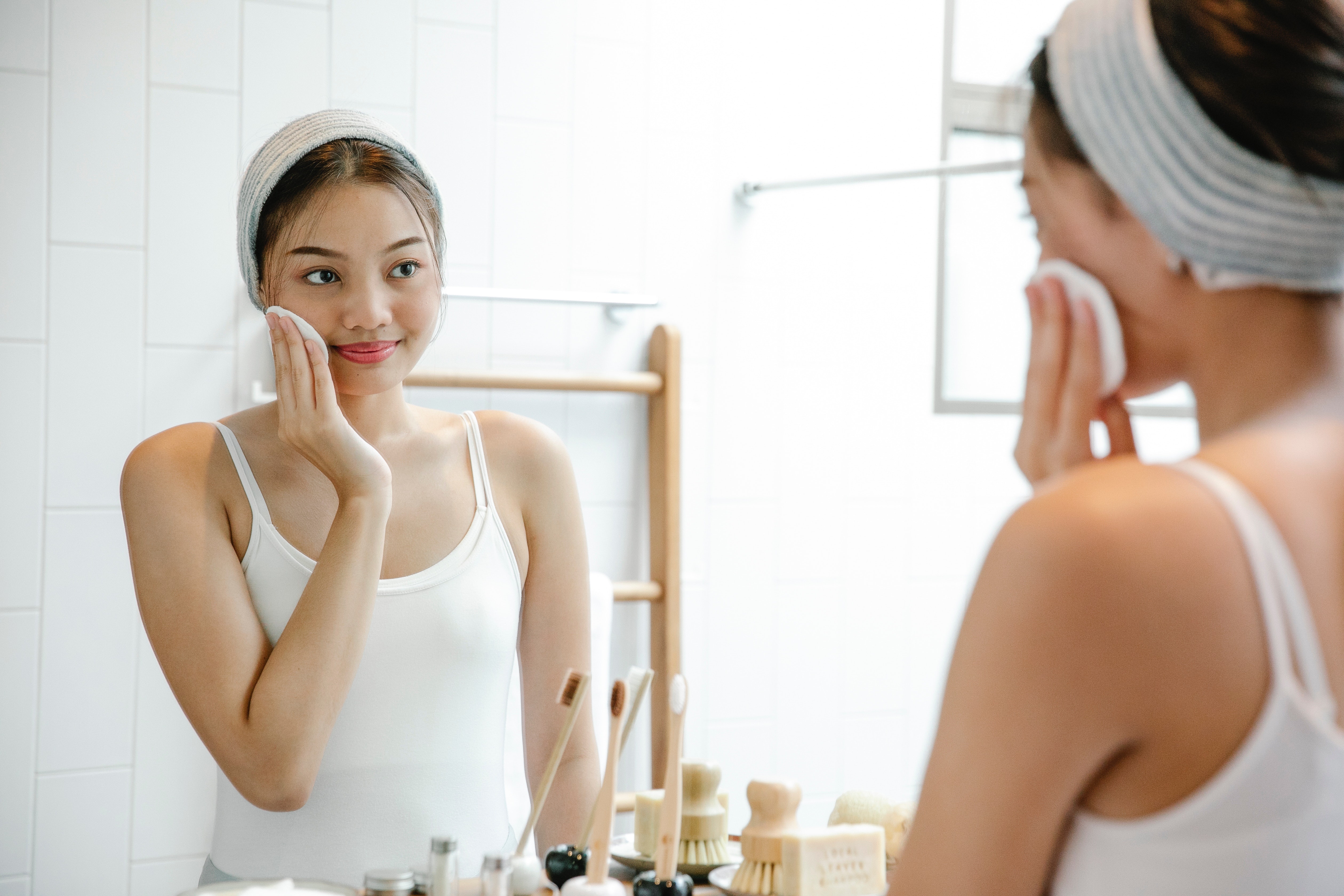 Noi bat an da bi day mun khi dung retinoid hinh anh