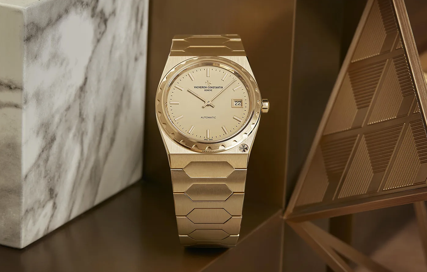 6 mau dong ho vang dang chu y trong nam 2023 hinh anh