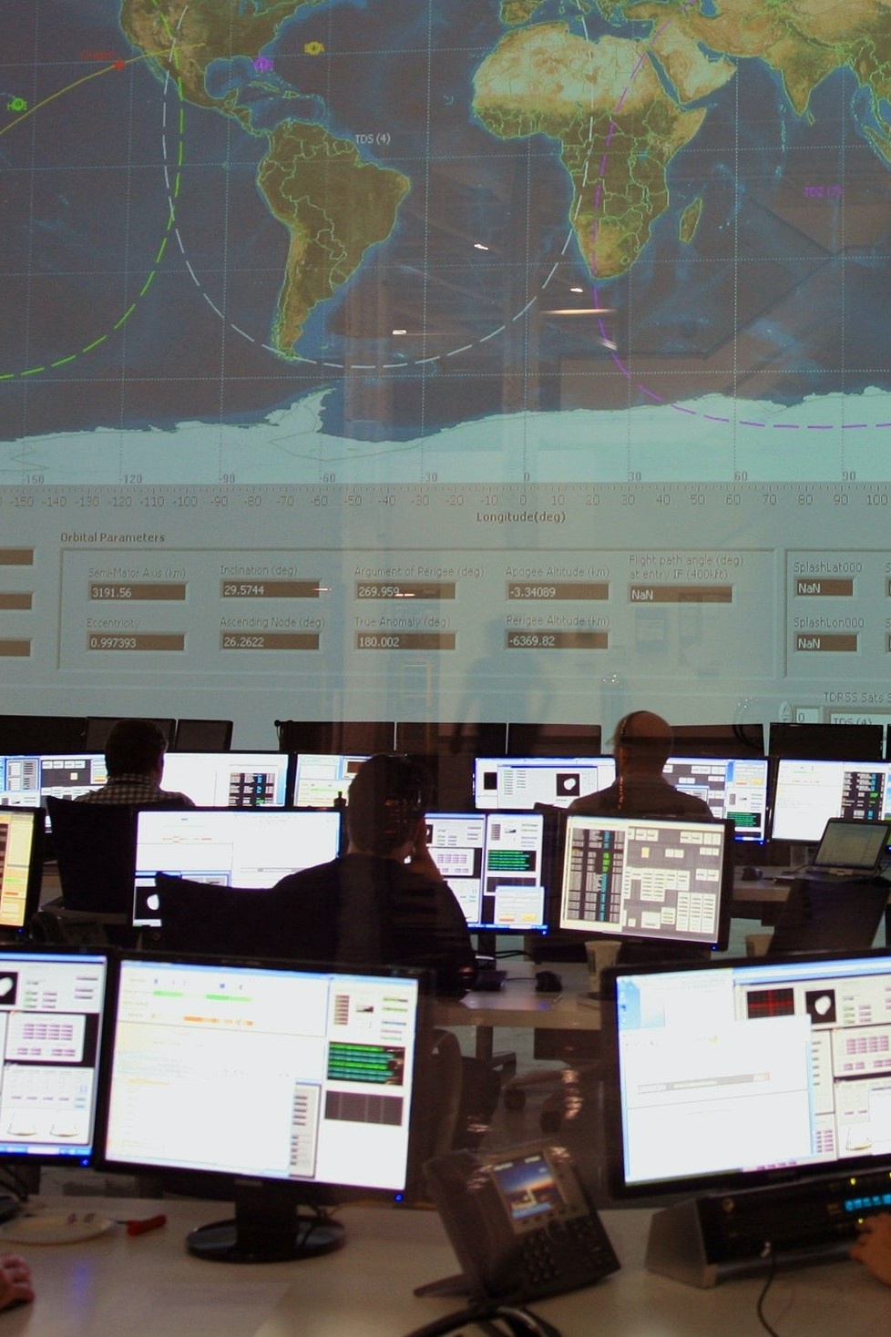 cong ty nang suat anh 12