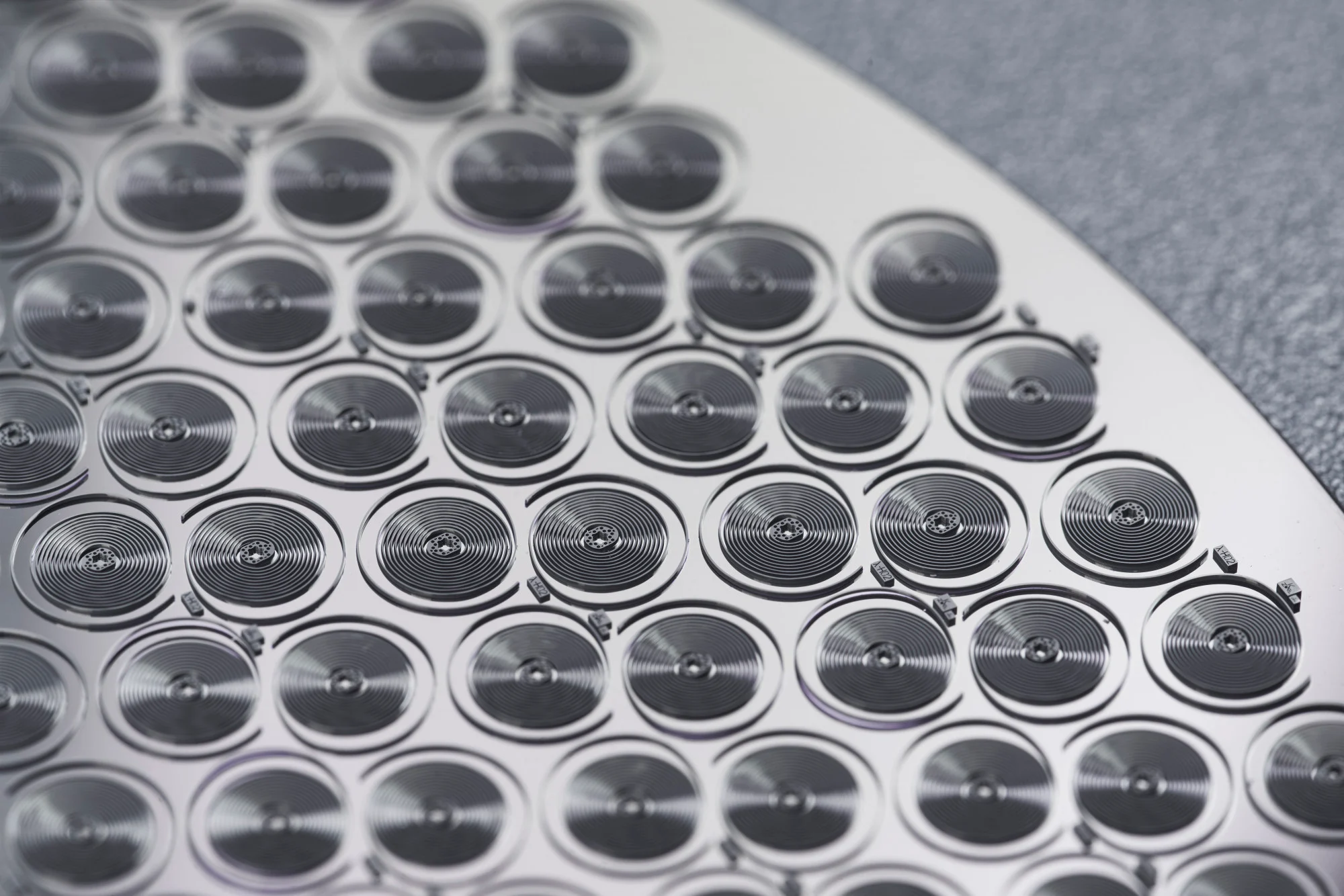 dong ho cong nghe nano anh 5