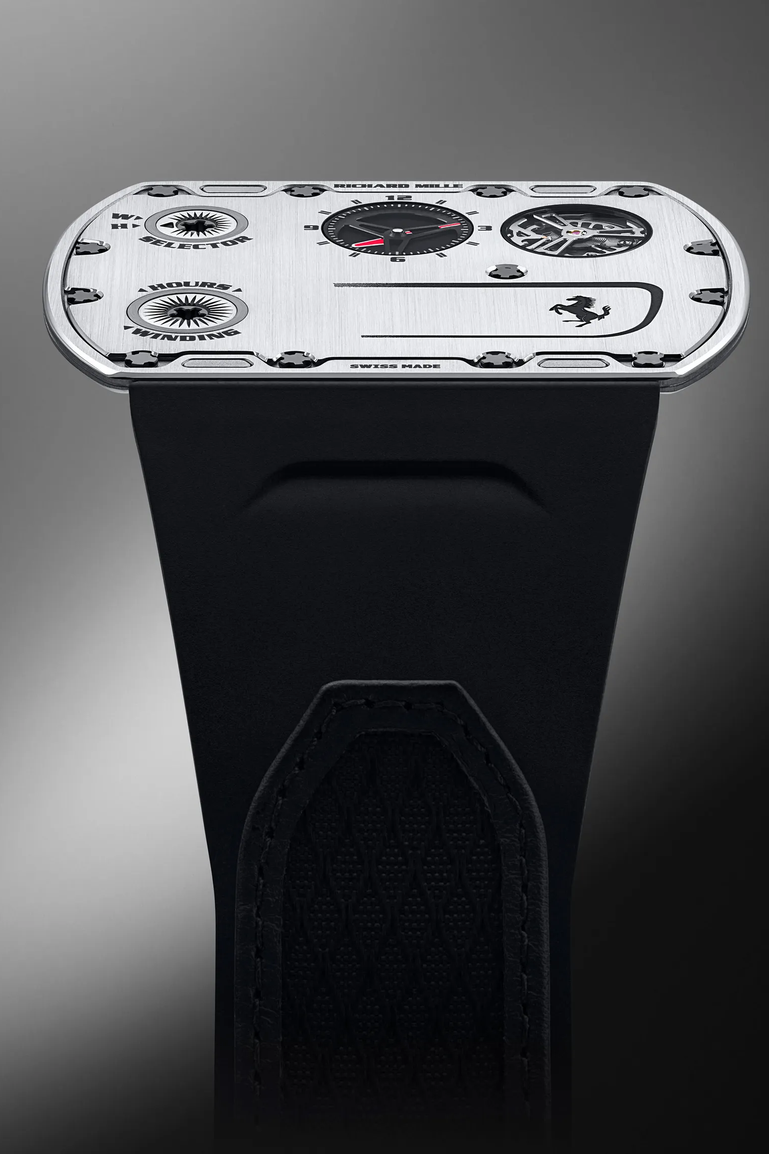 dong ho xe hoi anh 3