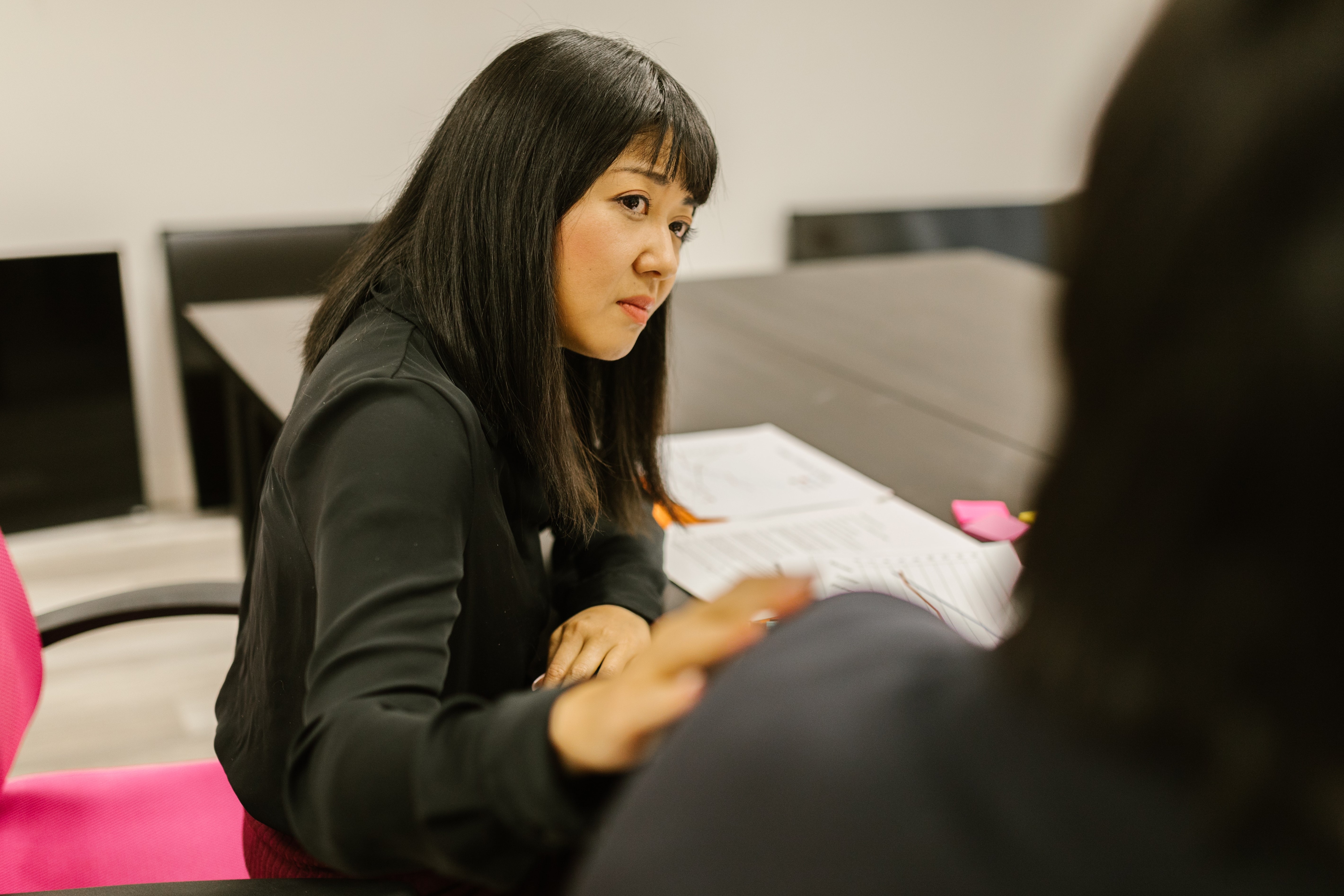 Ghen ty cung co ich noi cong so hinh anh