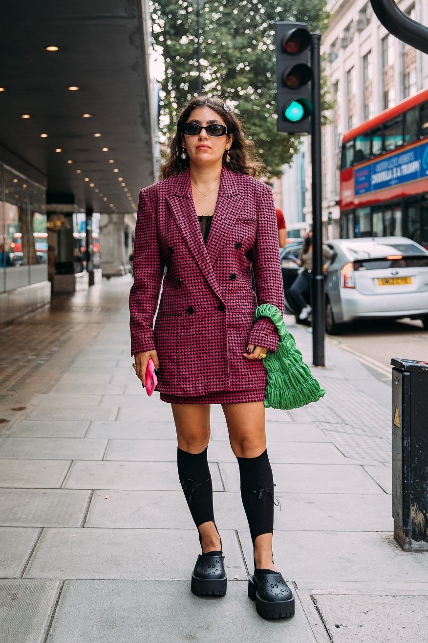 xu huong thoi trang,  y2k,  hot trend,  fashion trend,  quiet luxury,  indie sleaze anh 10