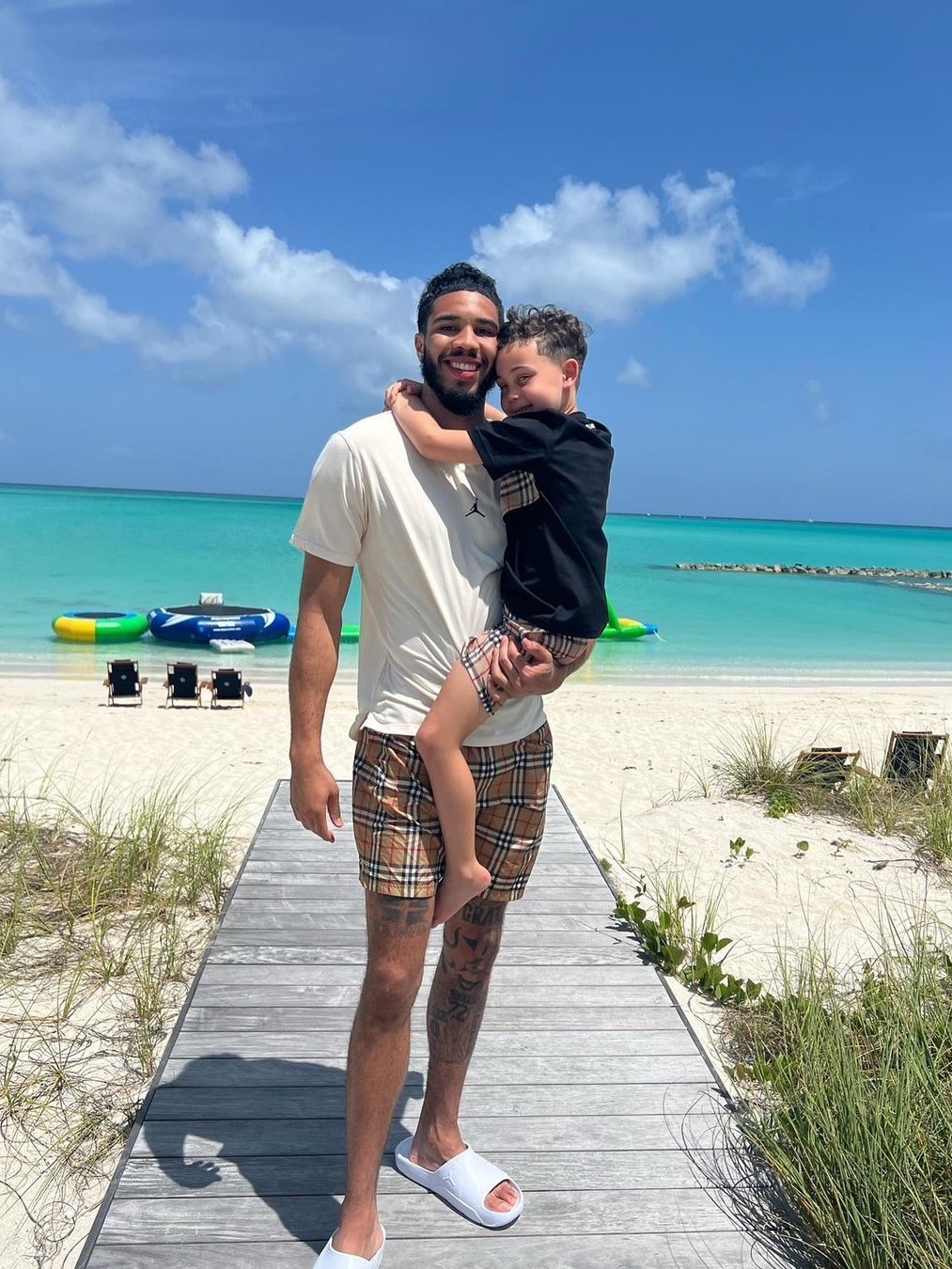 jayson tatum,  bai hoc tai chinh,  bai hoc ve tien,  NBA la gi, Giai bong ro nha nghe, ap luc dong trang lua anh 3