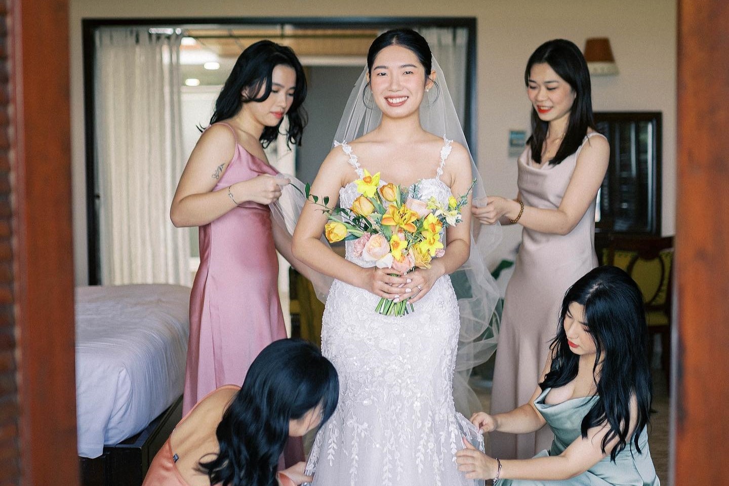 Xu huong moi cuoi khong gom 'file dinh kem' hinh anh