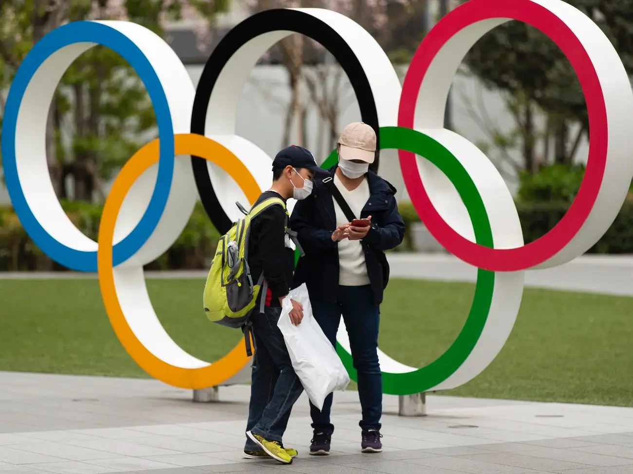 Grindr olympic 2024,  lang olympic o dau,  Olympic 2024,  ung dung hen ho,  grindr la gi anh 4