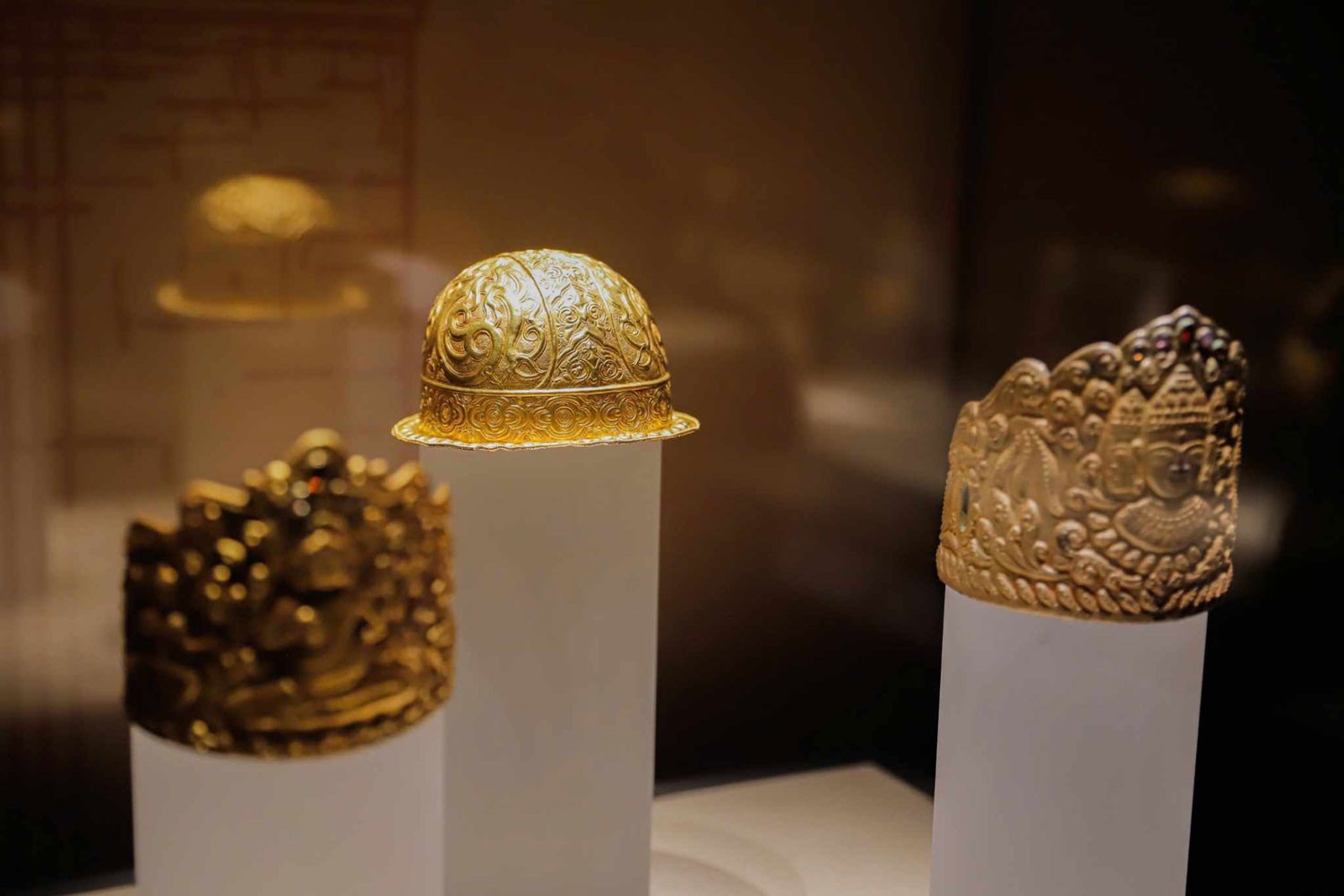 Giam doc Bao tang Lich su quoc gia phu nhan 'Bau vat Champa' la do gia hinh anh