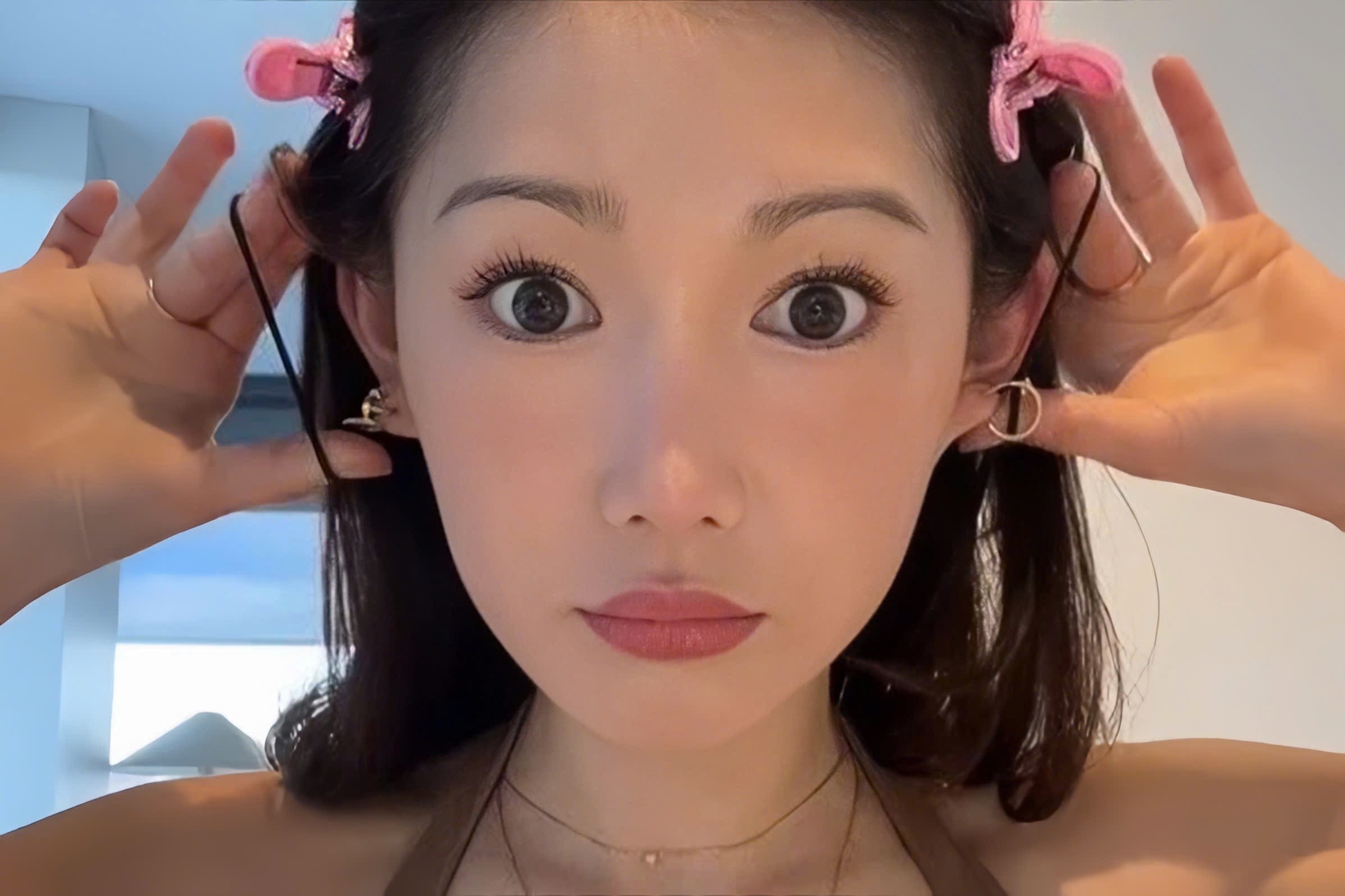 Rui ro tu trao luu buoc day thun vao tai de lam dep hinh anh