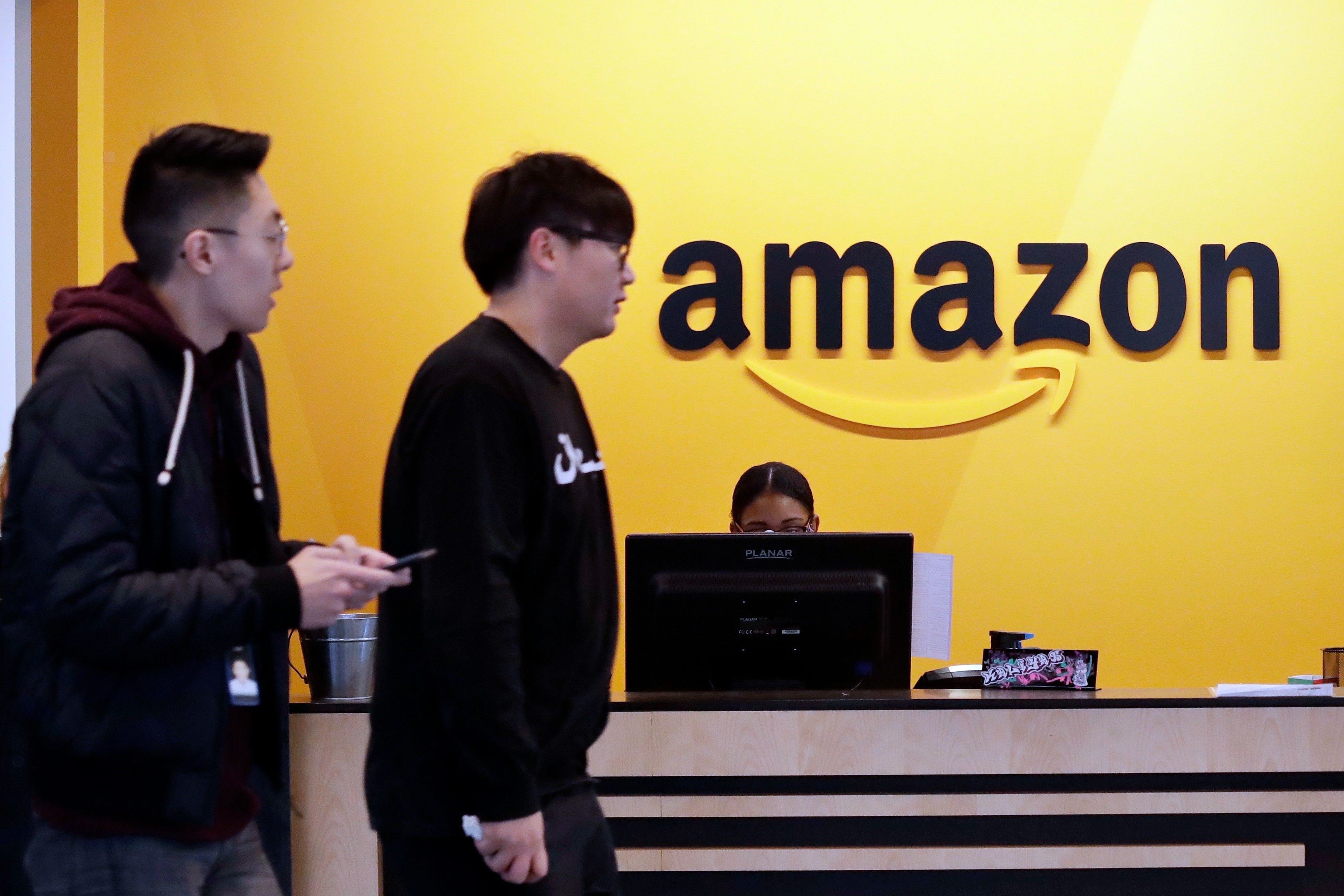 Thung lung Silicon bat dong quan diem voi Amazon hinh anh