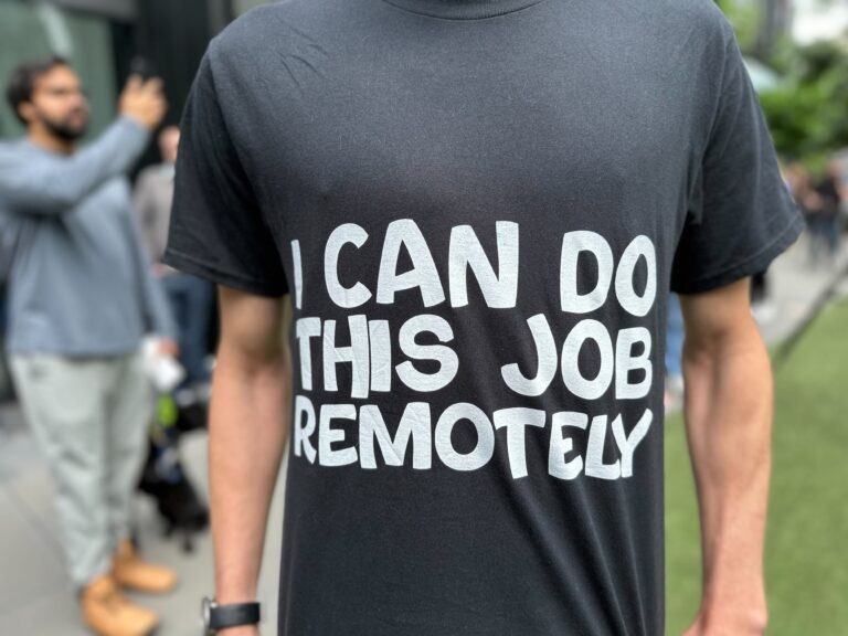 chinh sach lam viec amazon, amazon quay lai van phong, hybrid la gi,  lam viec tu xa,  chinh sach lam viec anh 9