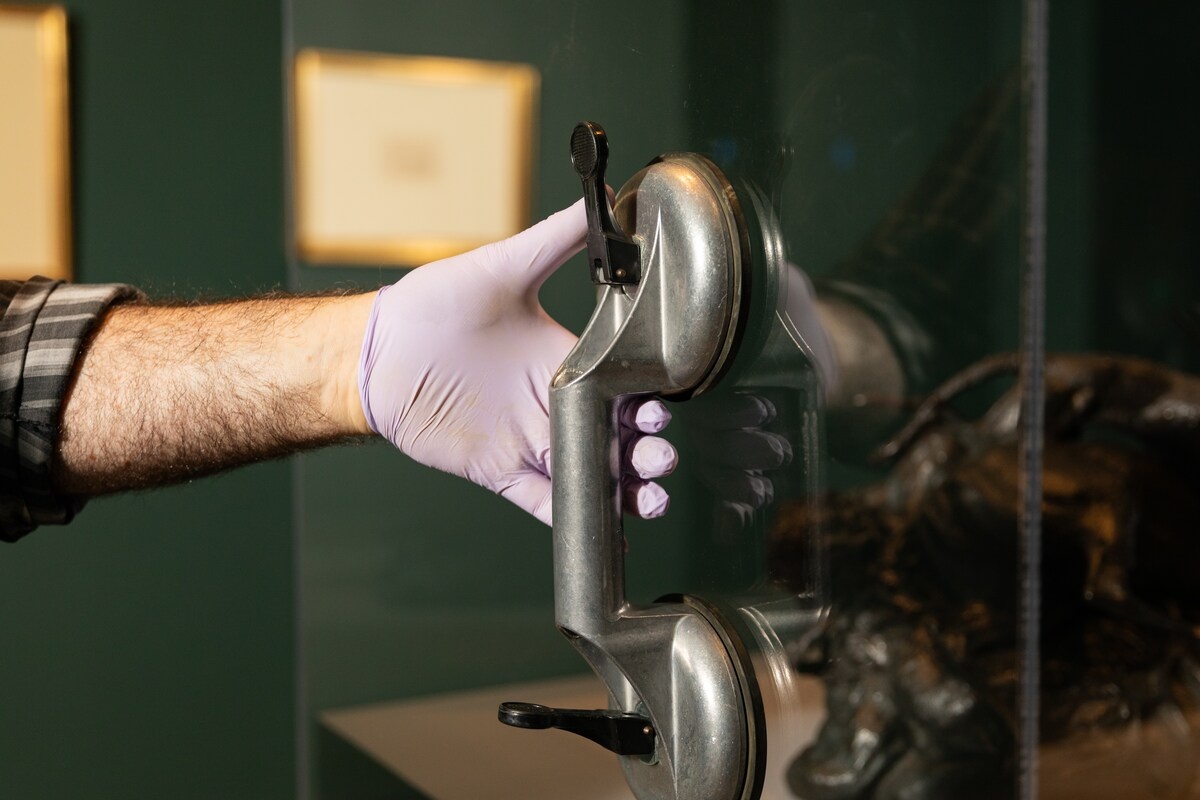 chuyen tac pham nghe thuat anh 6