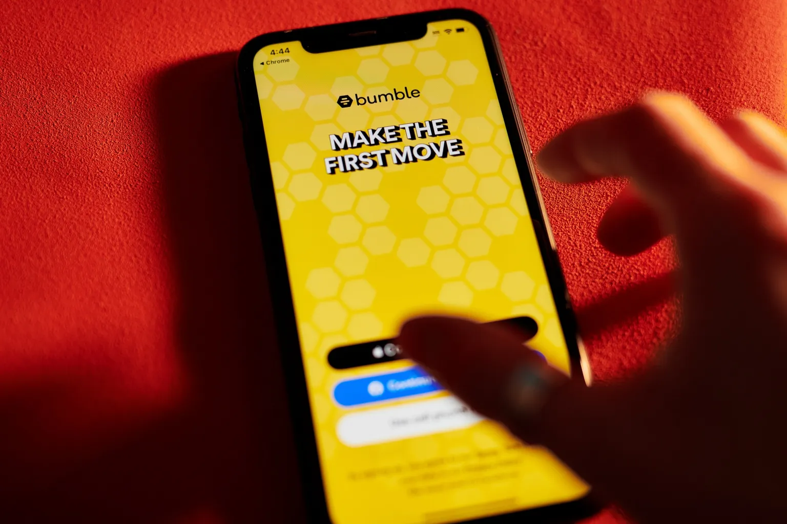 ứng dụng hẹn hò,  tinder,  bumble,  hinge,  dating app,  tìm người yêu ảnh 8 ung dung hen ho,  tinder,  bumble,  hinge,  dating app,  tim nguoi yeu anh 8