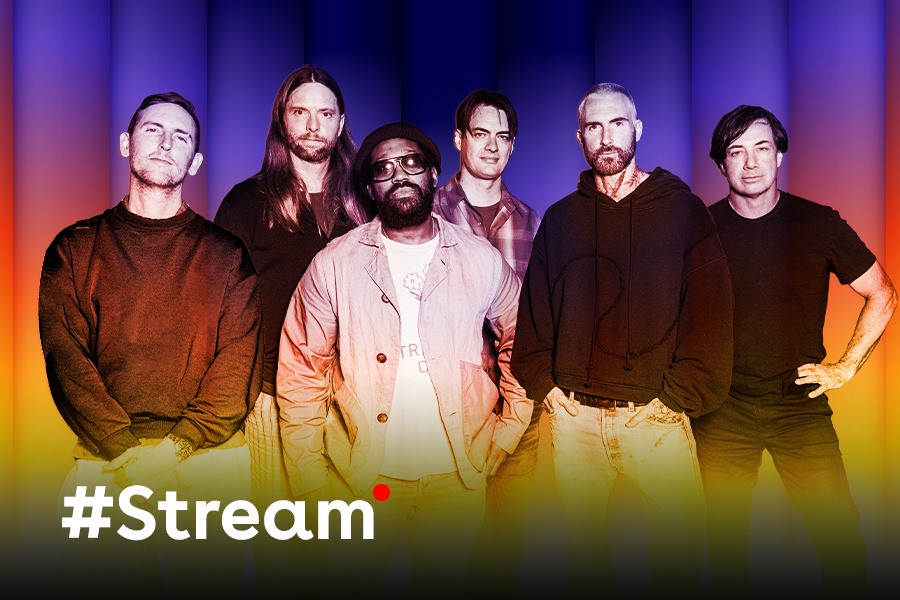 Du khach quay het minh cung than tuong Maroon 5 tai 8Wonder Winter hinh anh