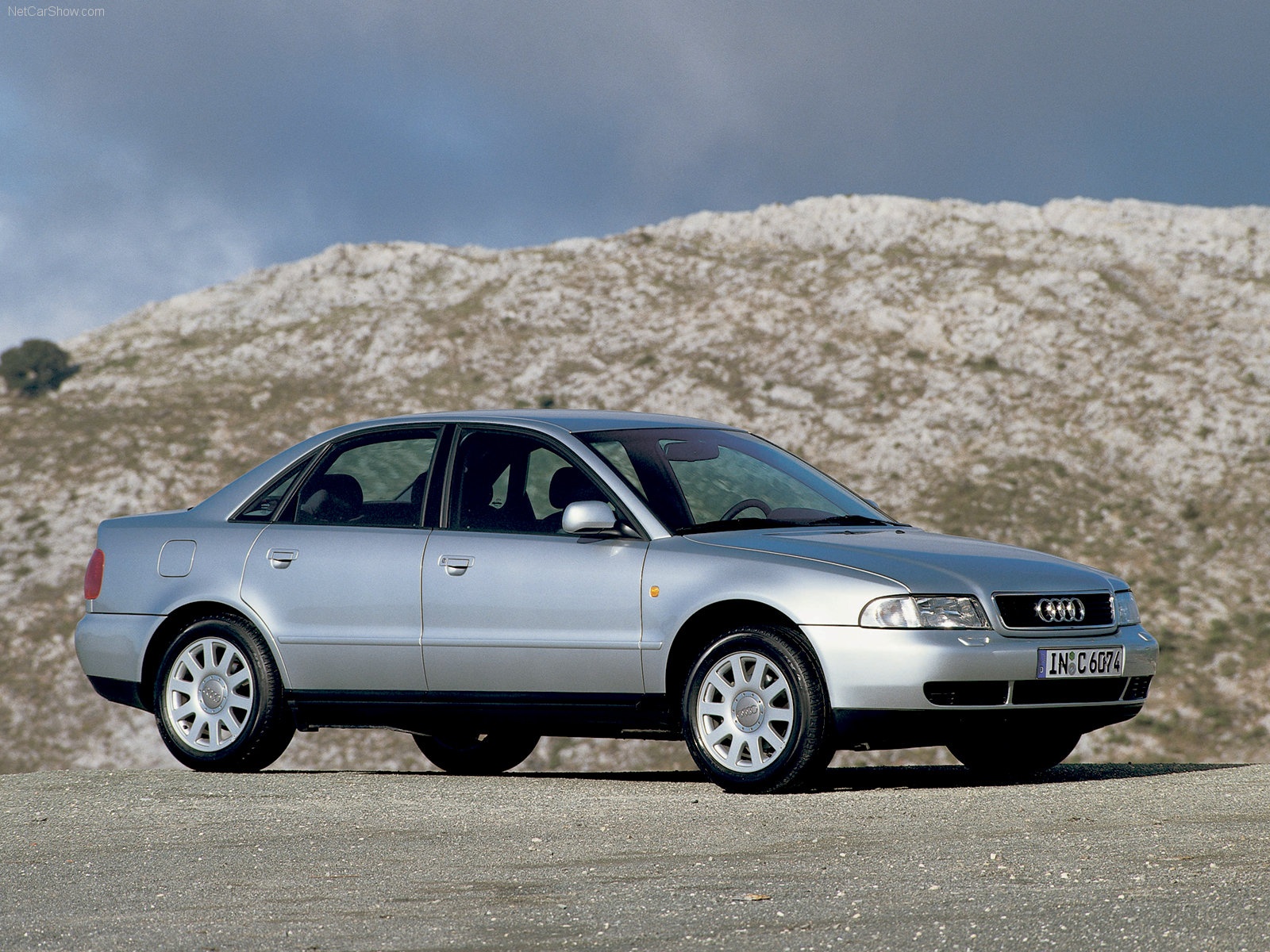 Audi A4 ảnh 1 Audi A4 anh 1