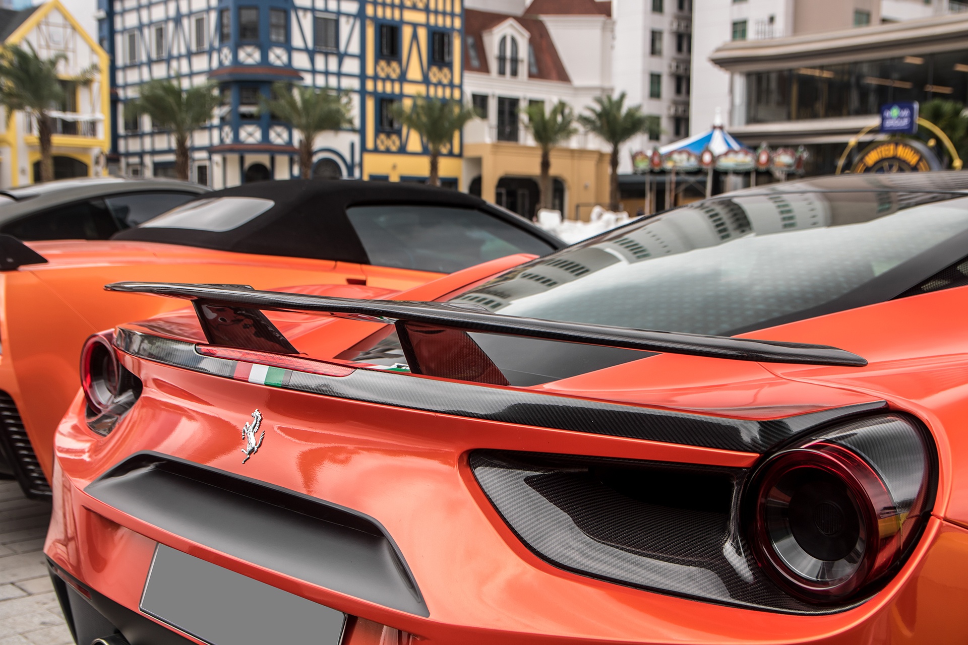 errari 488 GTB cua Hoa hau Ao dai anh 11