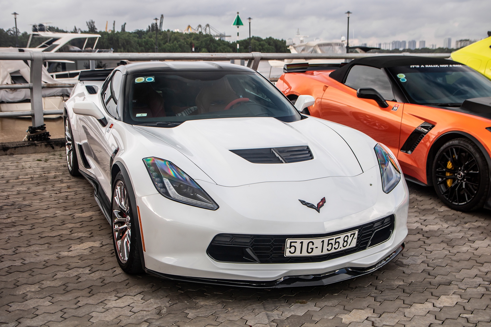 Hanh trinh sieu xe dau tien hau gian cach xa hoi anh 8