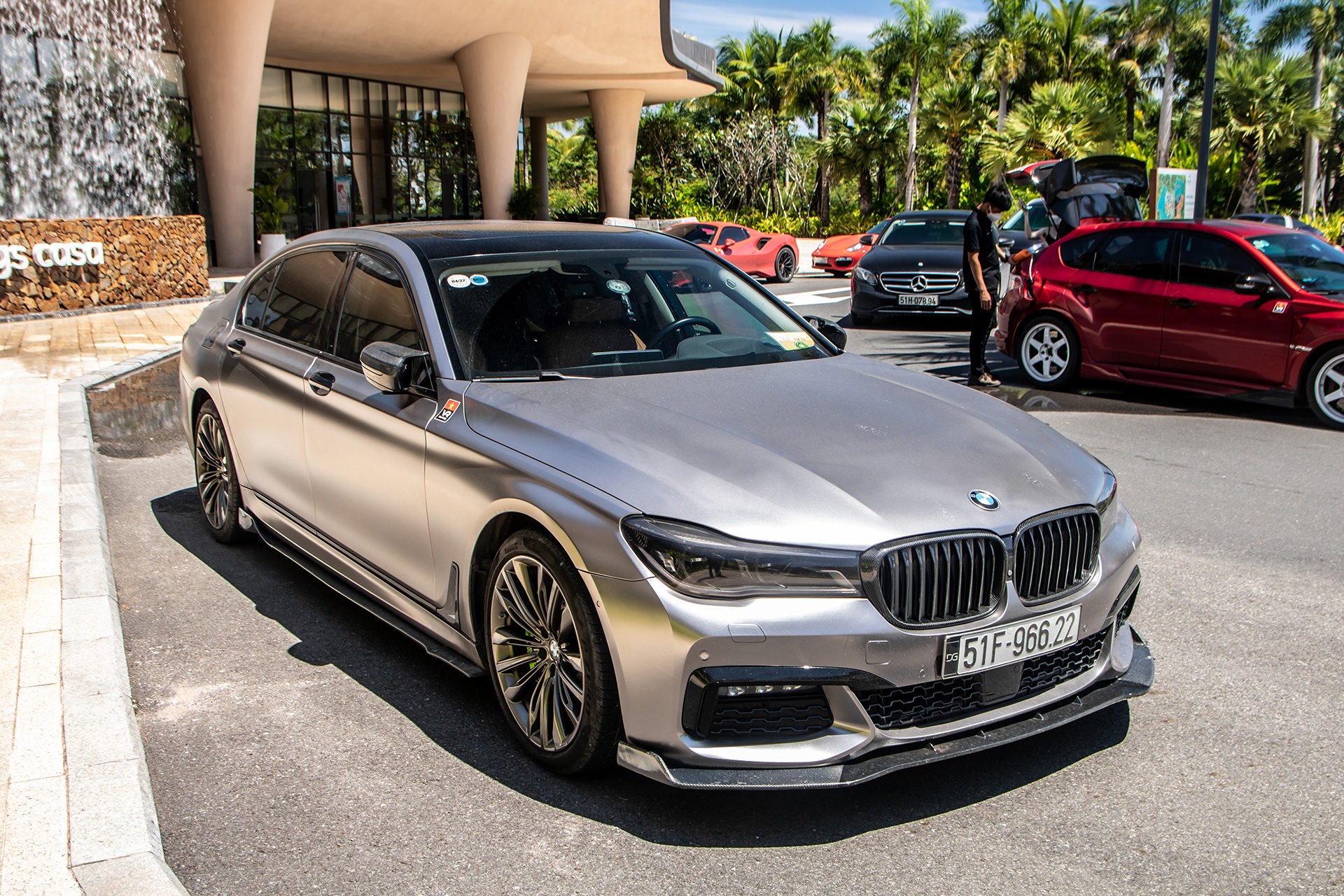 Hanh trinh sieu xe dau tien hau gian cach xa hoi anh 11