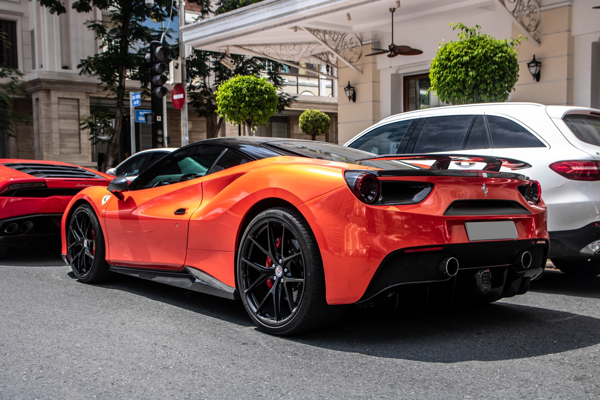 Aston Martin V8 Vantage cua Minh Nhua tai xuat anh 18