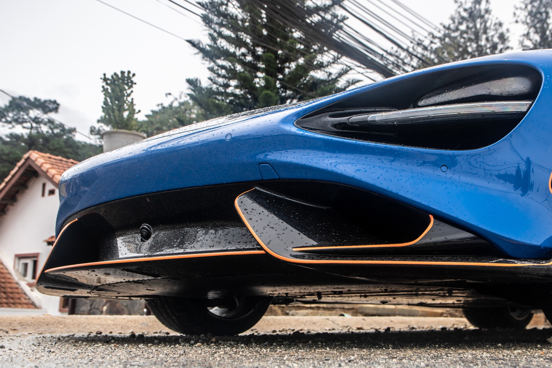 McLaren 765LT màu độc tại TP.HCM ảnh 4 McLaren 765LT mau doc tai TP.HCM anh 4