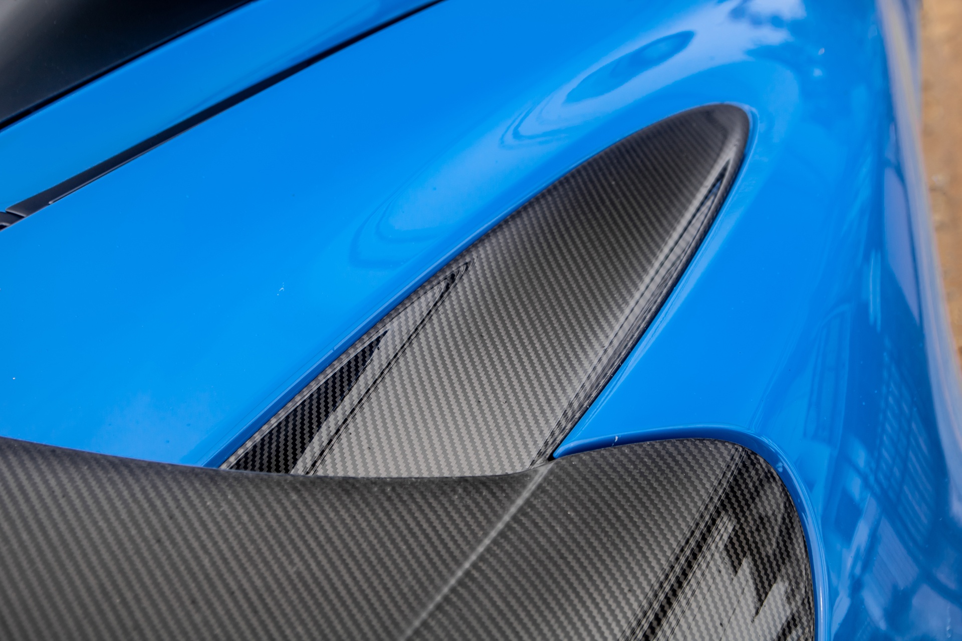 McLaren 765LT màu độc tại TP.HCM ảnh 13 McLaren 765LT mau doc tai TP.HCM anh 13