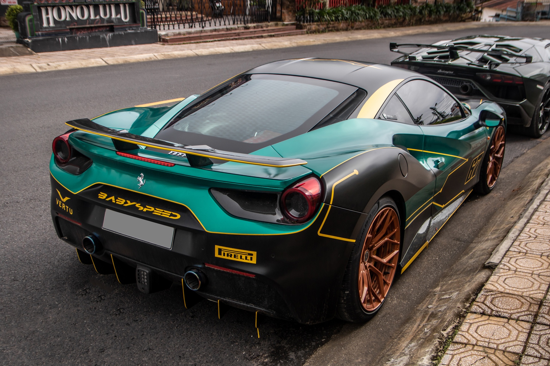 Ferrari 488 GTB khoac ao xe dua anh 3