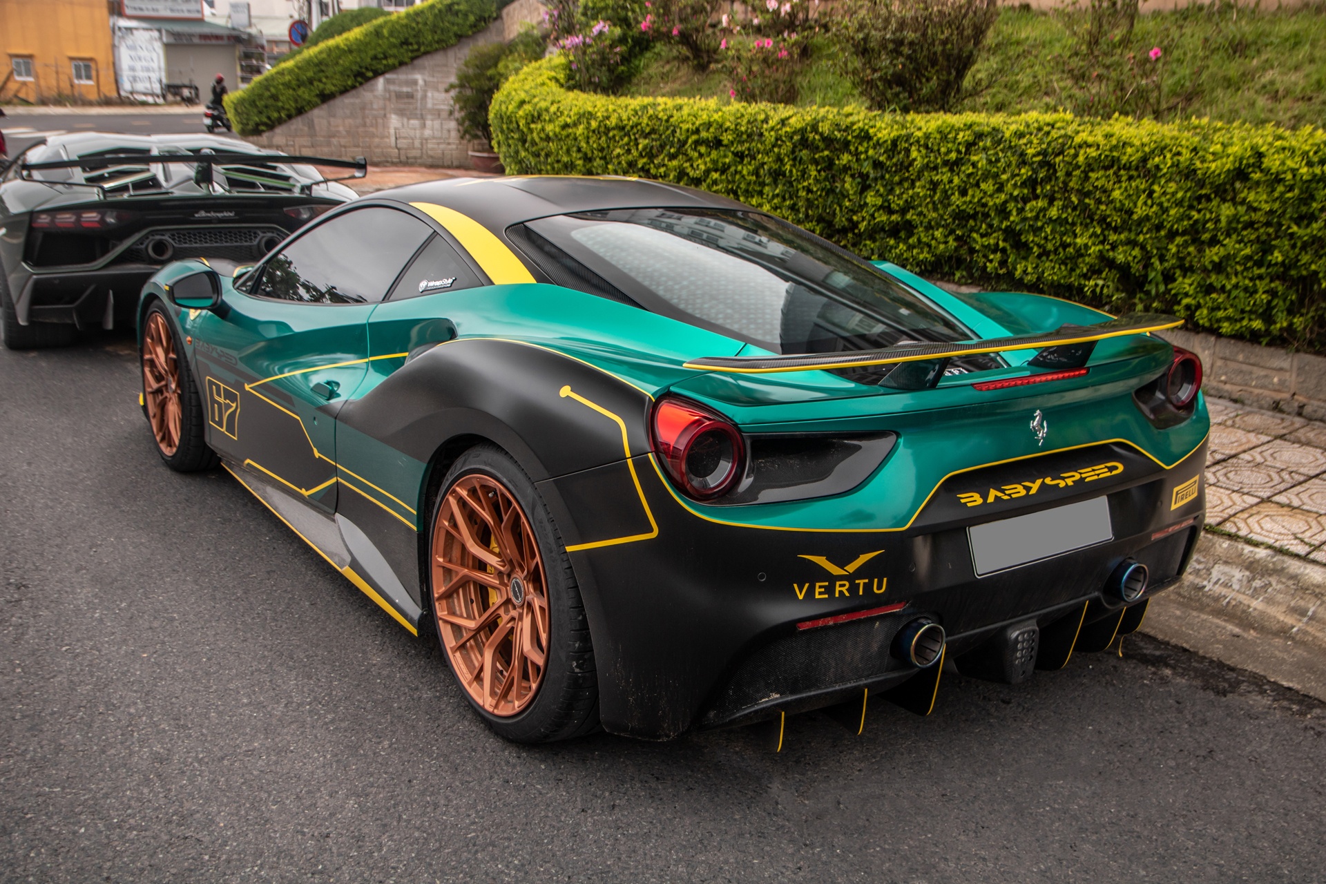 Ferrari 488 GTB khoac ao xe dua anh 16