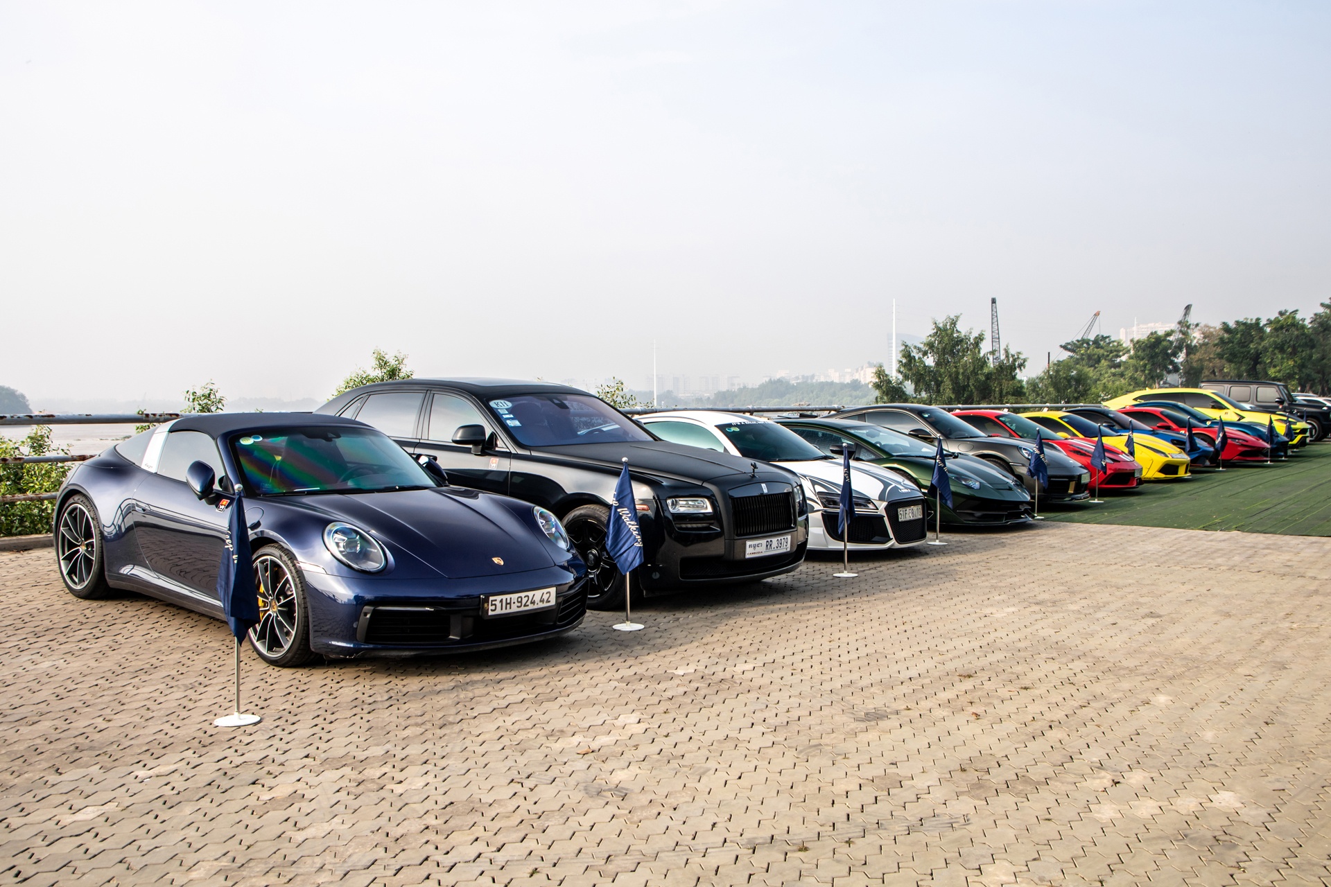 hanh trinh sieu xe anh 8