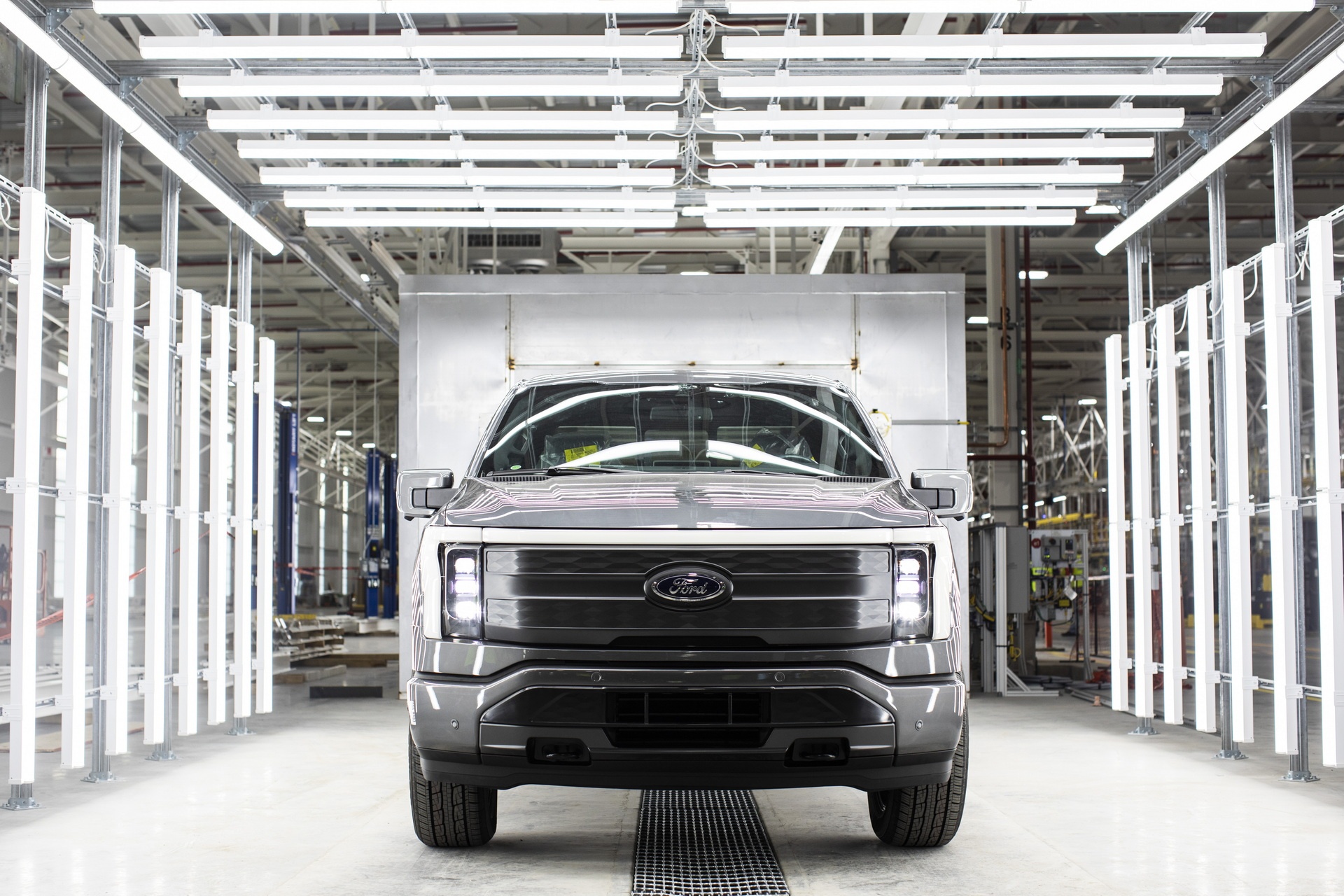 Ford F-150 Lightning ảnh 1 Ford F-150 Lightning anh 1