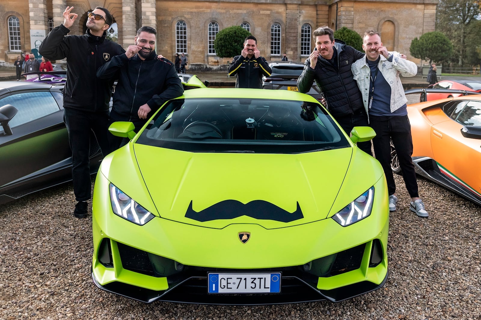 Lamborghini hội ngộ nhân dịp Movember ảnh 6 Lamborghini hoi ngo nhan dip Movember anh 6