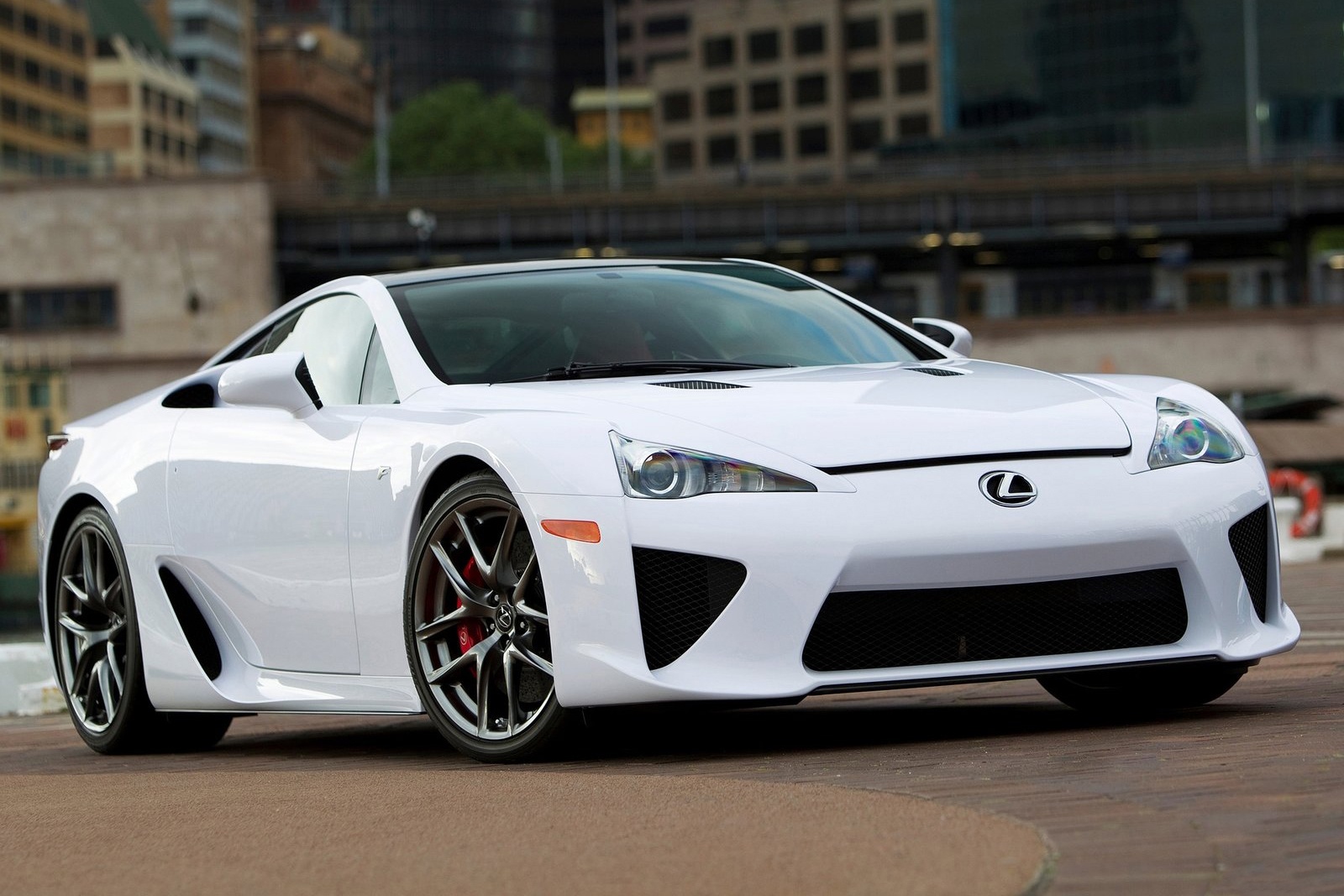 Sieu xe Lexus LFA the he moi sap ra mat hinh anh