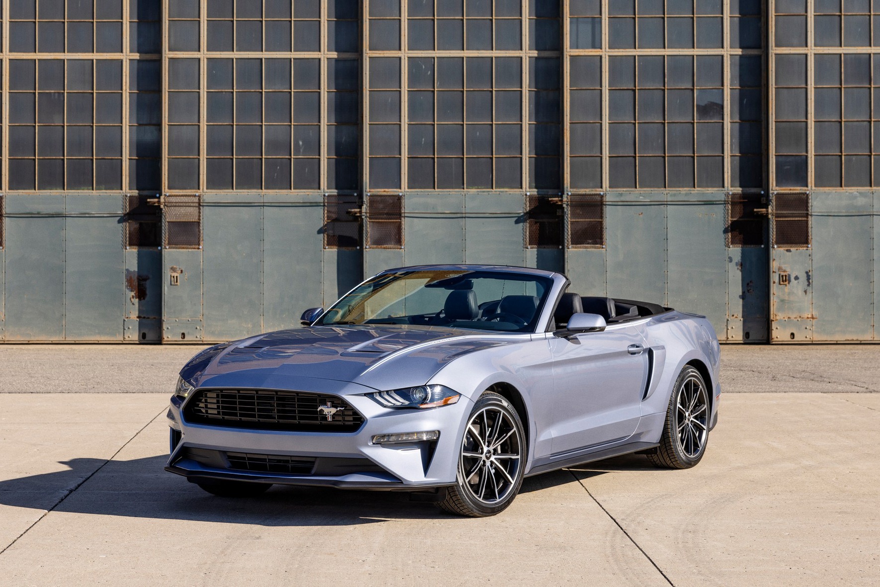 Ford Mustang Shelby GT500 Heritage Edition ảnh 9 Ford Mustang Shelby GT500 Heritage Edition anh 9