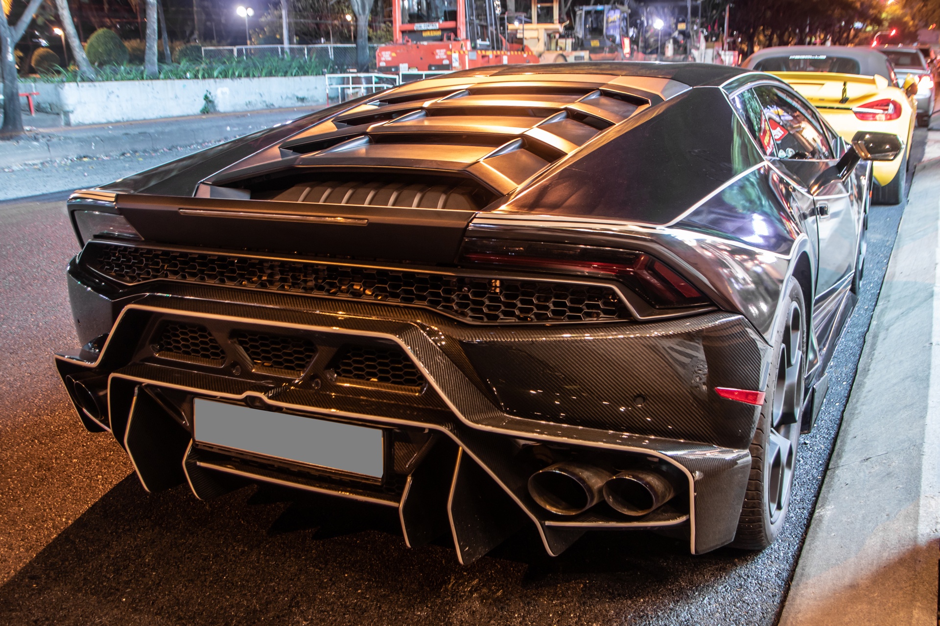 Lamborghini Huracan phong cach Tron Legacy anh 6