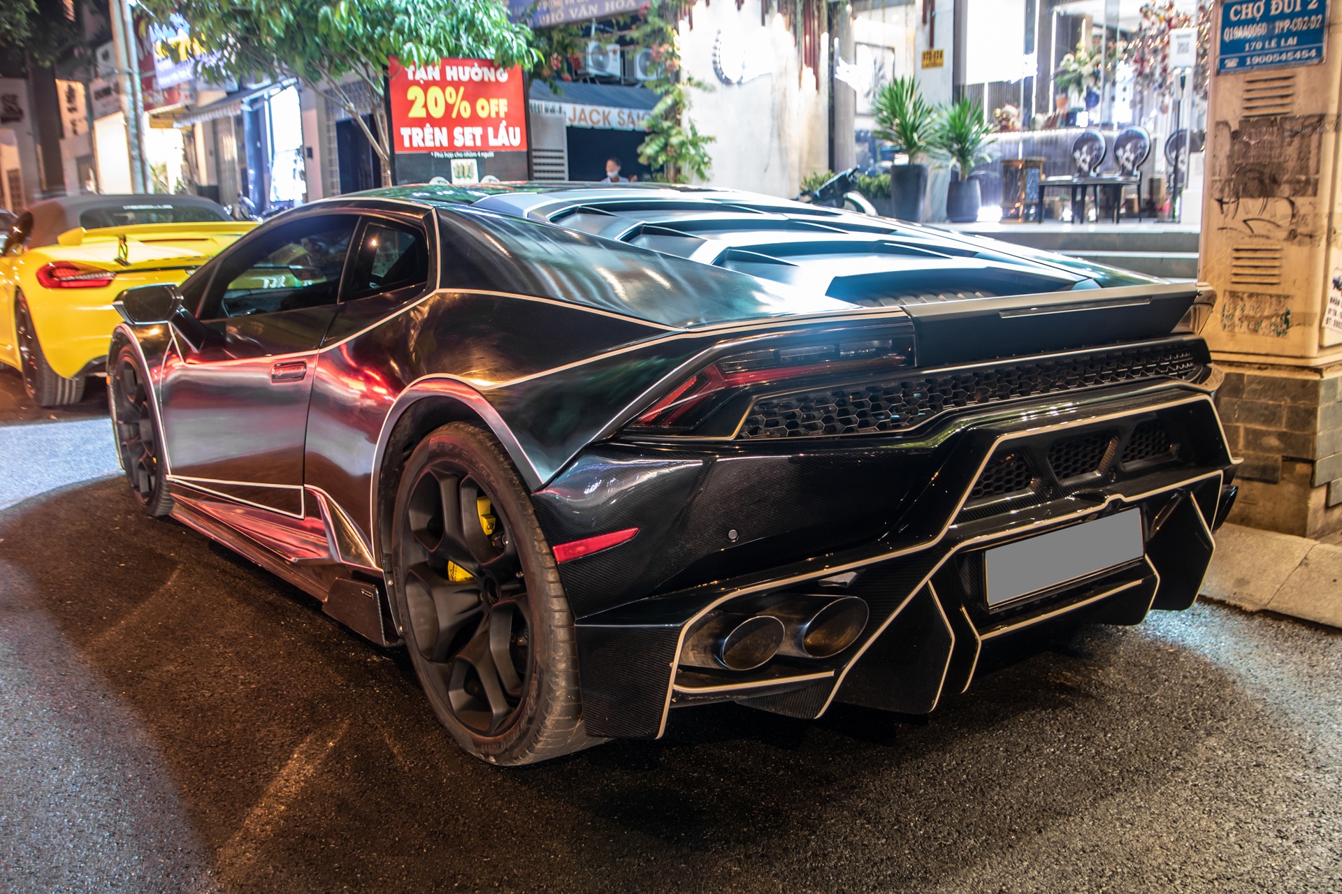 Lamborghini Huracan phong cach Tron Legacy anh 5