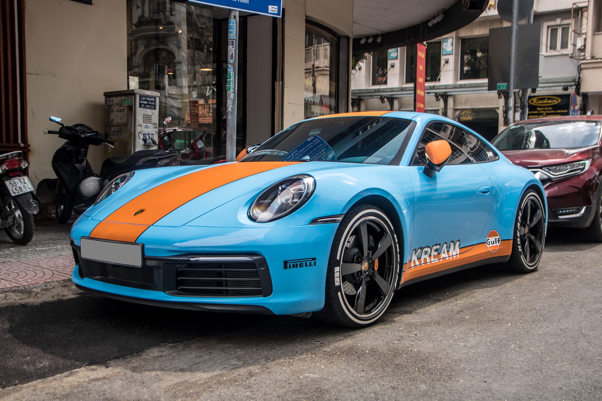 Porsche 911 duoc lam moi theo phong cach McLaren Elva tai TP.HCM hinh anh