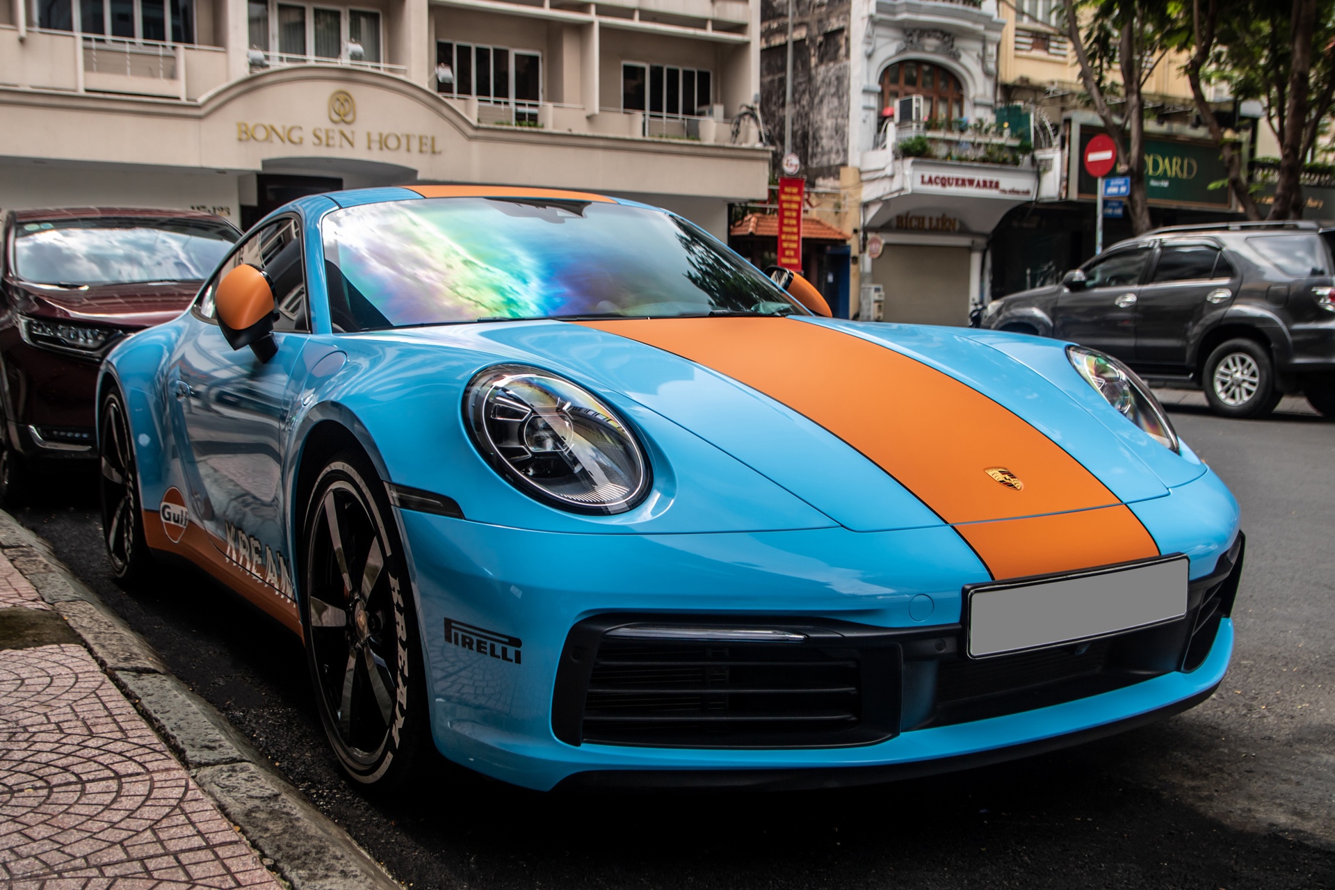 gan 100 trieu de doi mau Porsche 911 anh 2