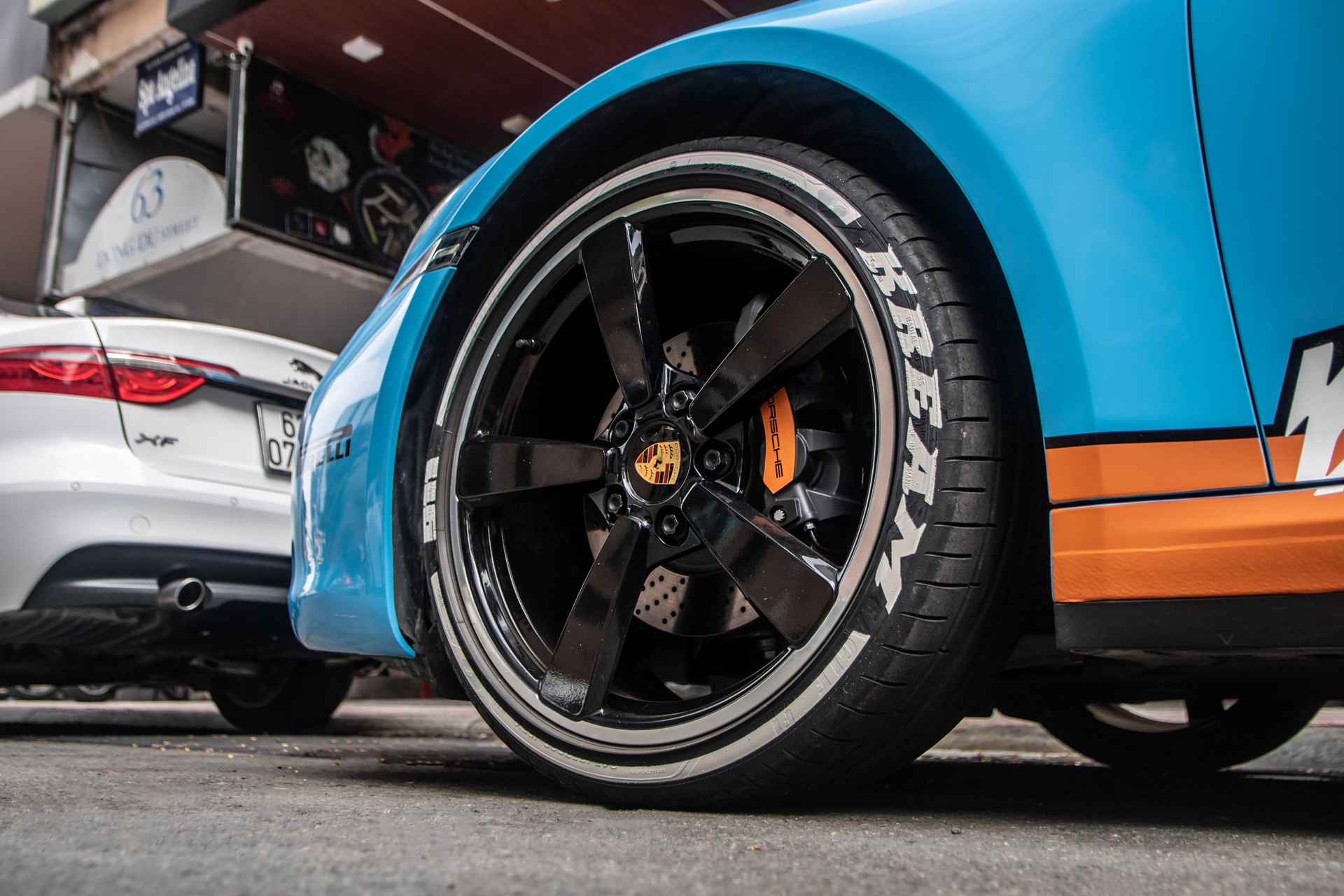 gan 100 trieu de doi mau Porsche 911 anh 10