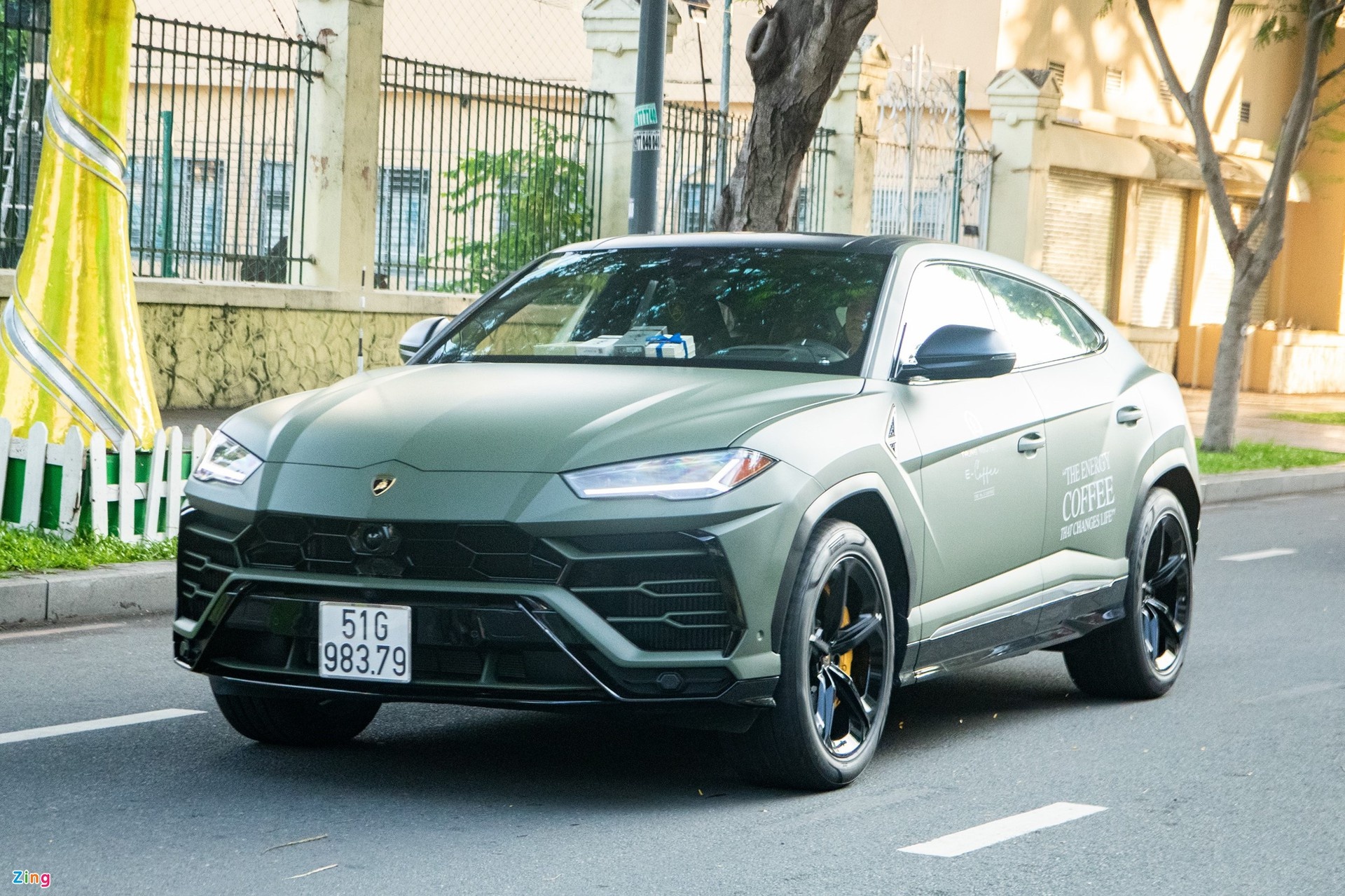 Lamborghini Urus màu độc ảnh 18 Lamborghini Urus mau doc anh 18