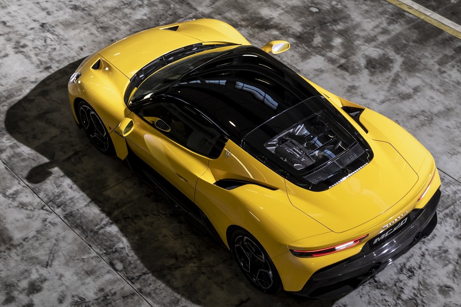 Maserati MC20 dau tien Viet Nam anh 3