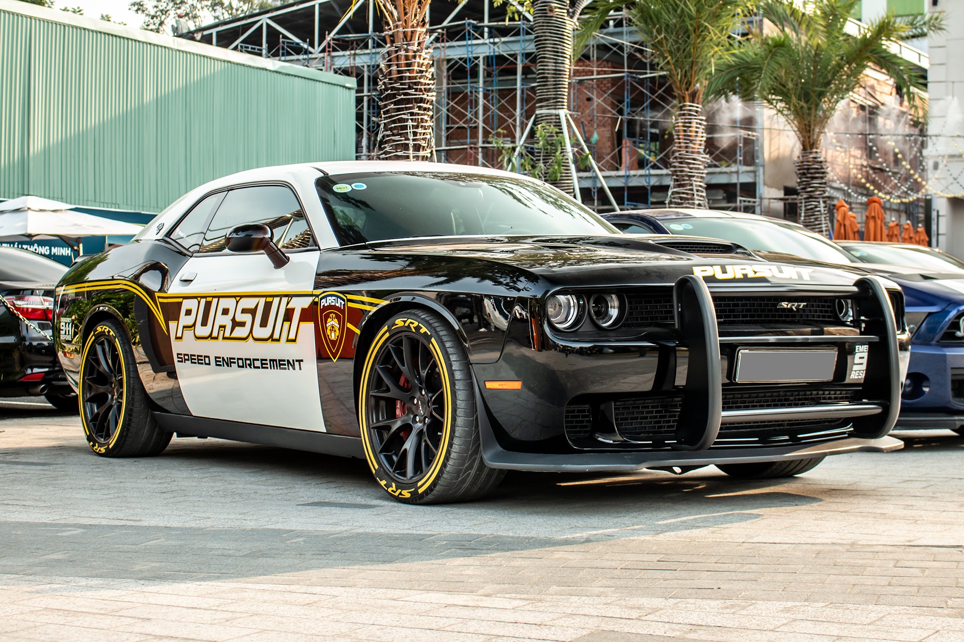 Dodge Challenger SRT-8 Hellcat anh 1