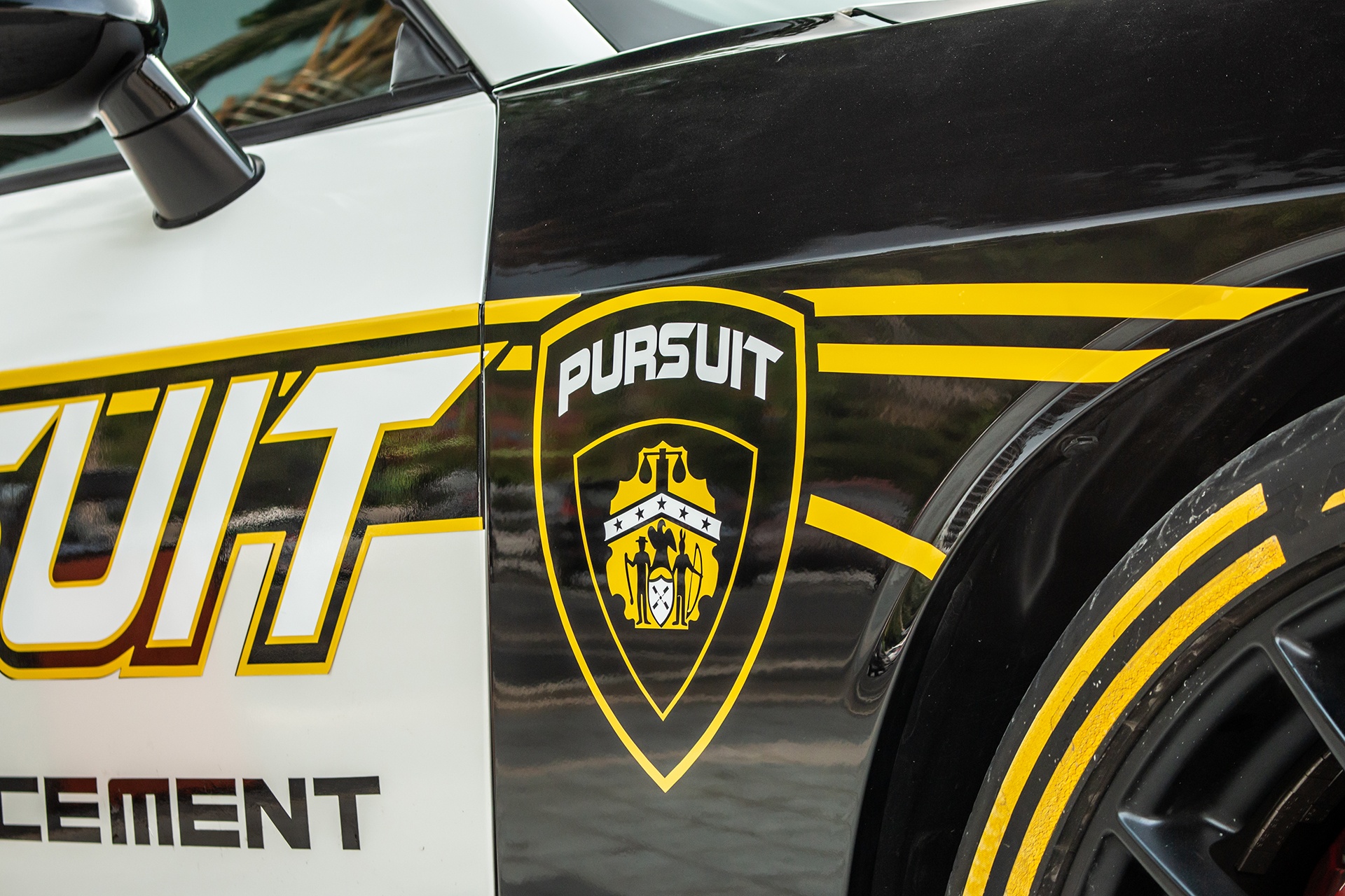 Dodge Challenger SRT-8 Hellcat anh 5