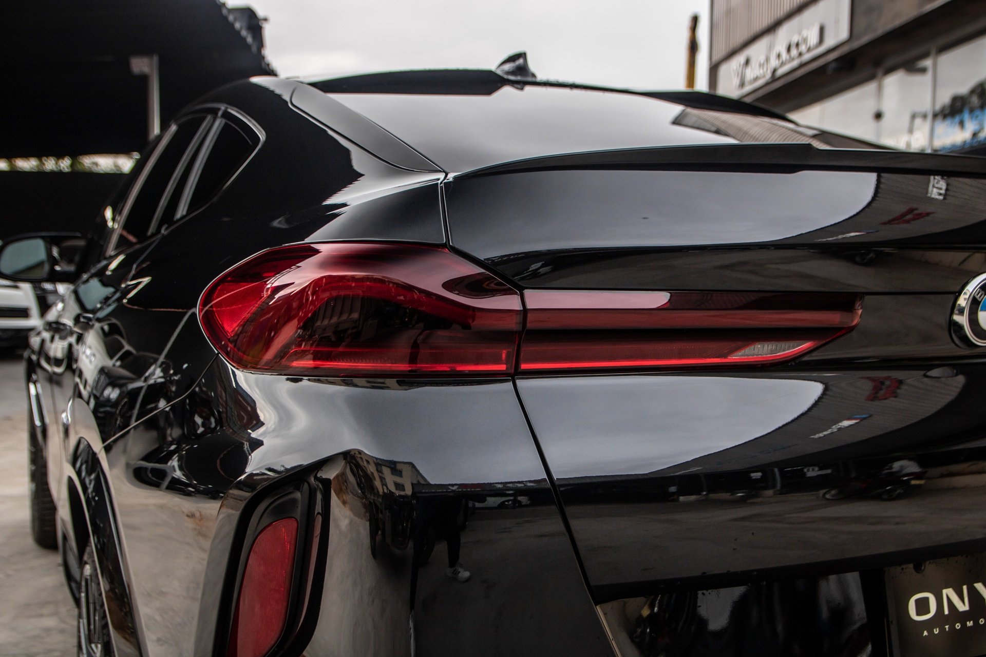 BMW X6 M doi 2021 dau tien ve Viet Nam anh 8