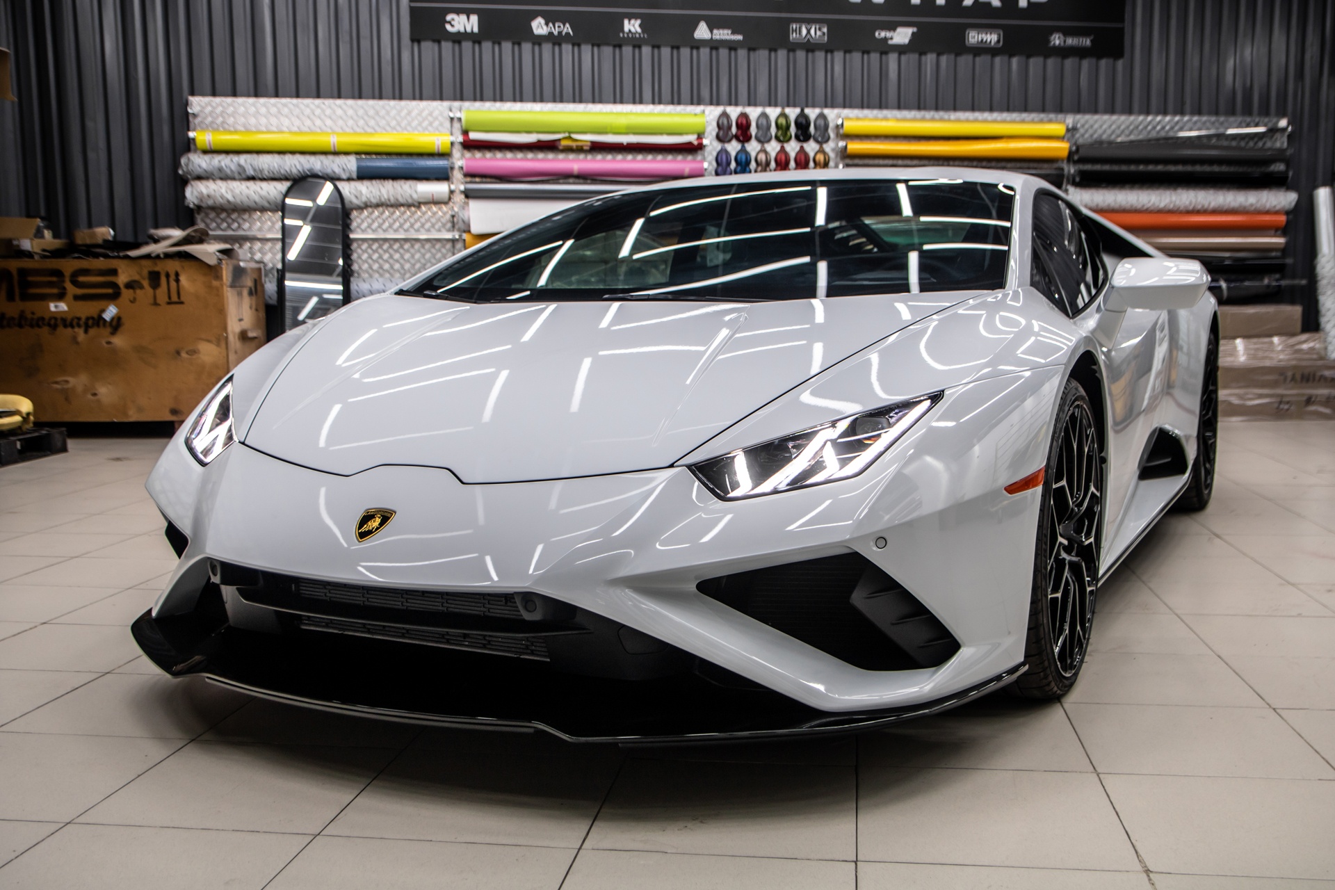 Lamborghini Huracan EVO RWD đầu tiên tại Việt Nam ảnh 1 Lamborghini Huracan EVO RWD dau tien tai Viet Nam anh 1