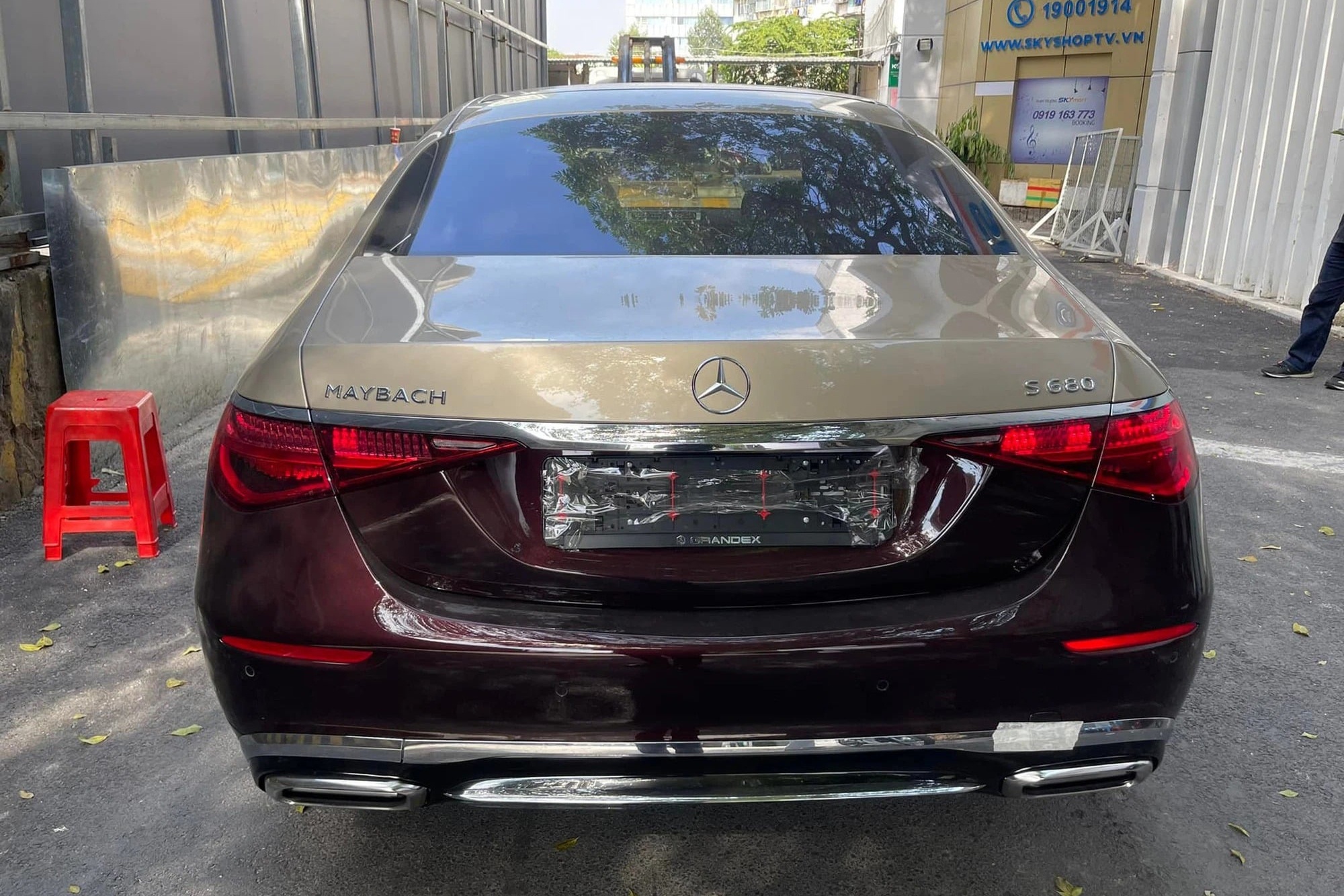 Mercedes-Maybach S 680 đầu tiên tại Việt Nam ảnh 8 Mercedes-Maybach S 680 dau tien tai Viet Nam anh 8